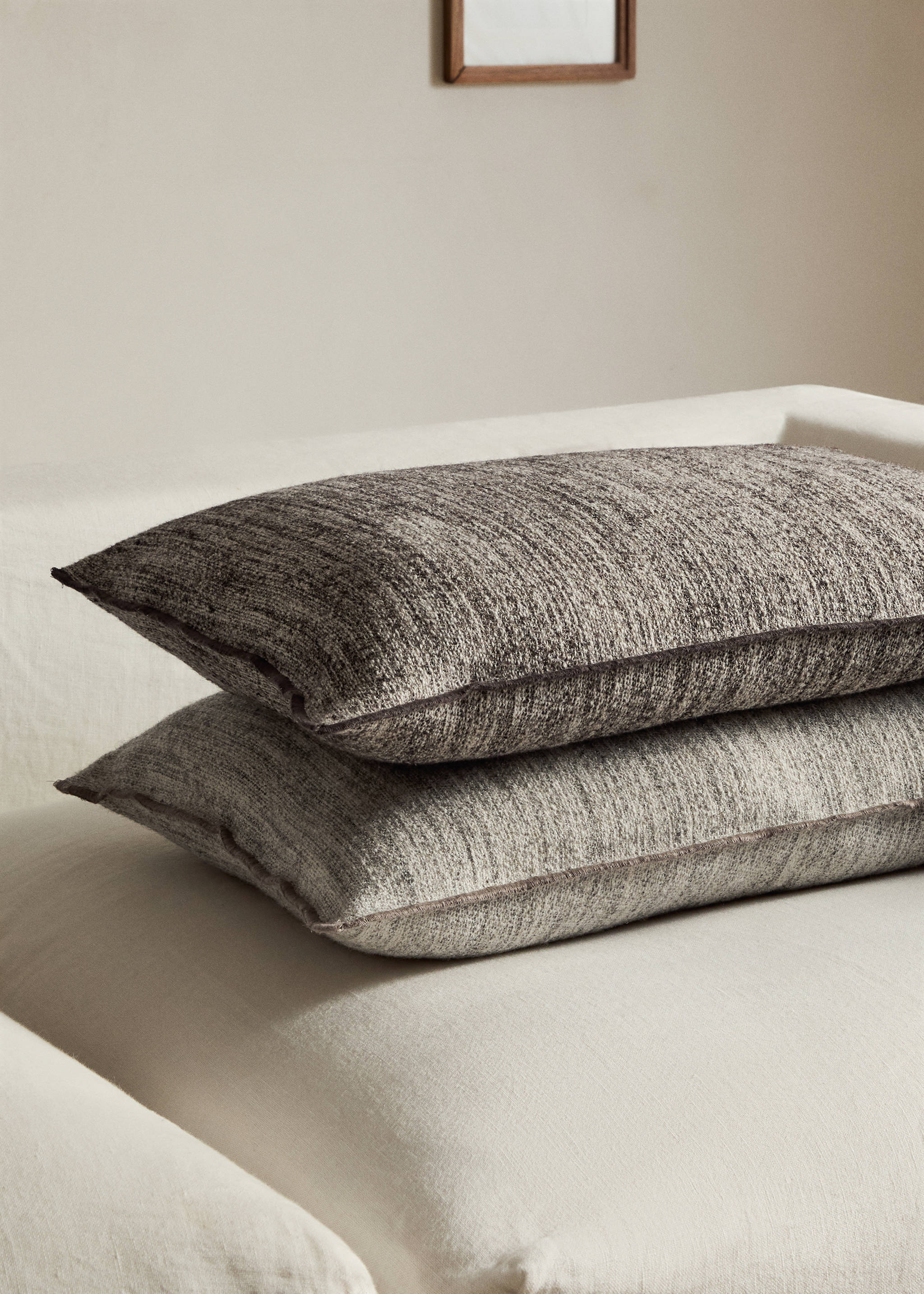 Cotton, linen and wool textured cushion cover with zip - General plane