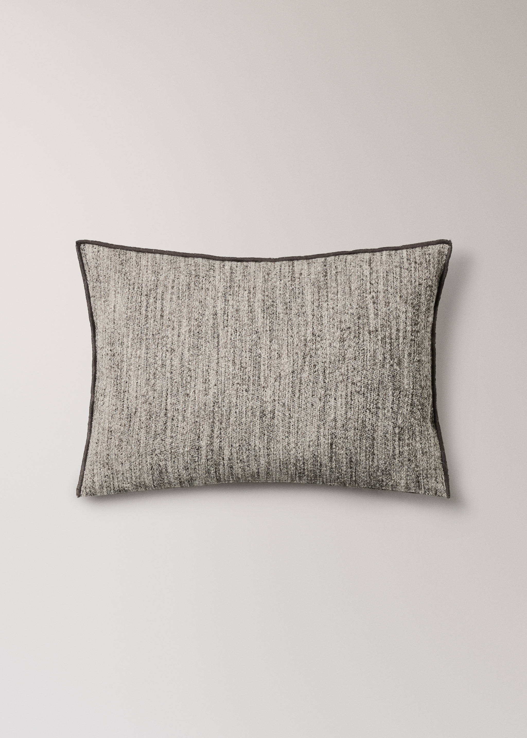 Cotton, linen and wool textured cushion cover with zip - Article without model