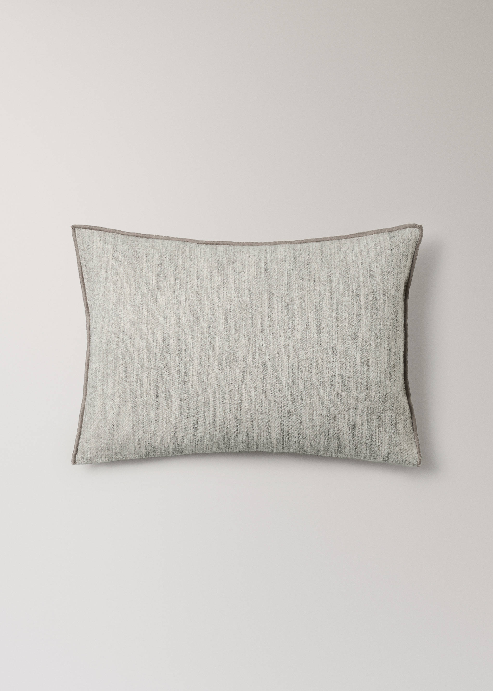 Cotton, linen and wool textured cushion cover with zip - Article without model