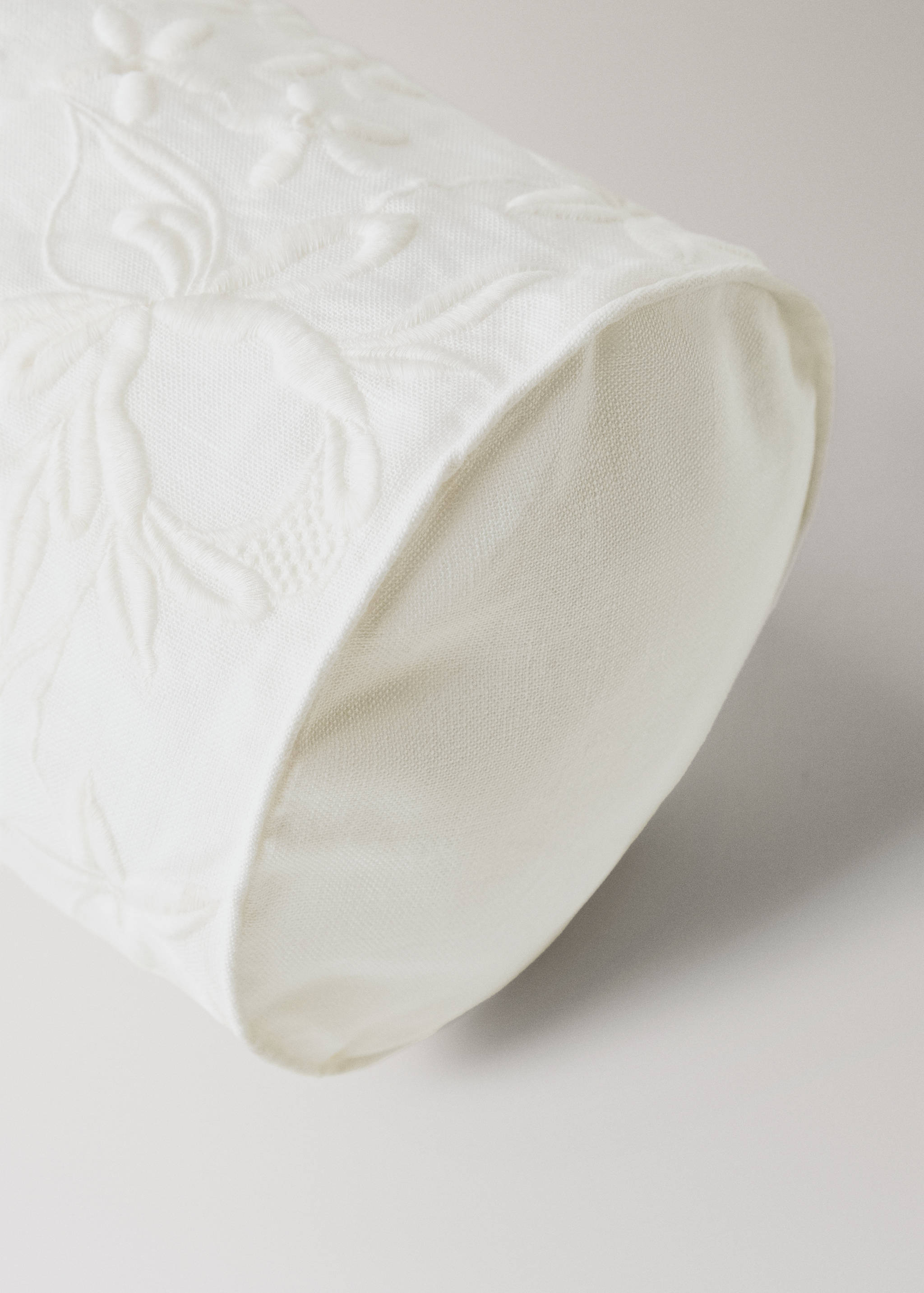 Embroidered linen cotton cushion cover 5.9x17.7in - Details of the article 2