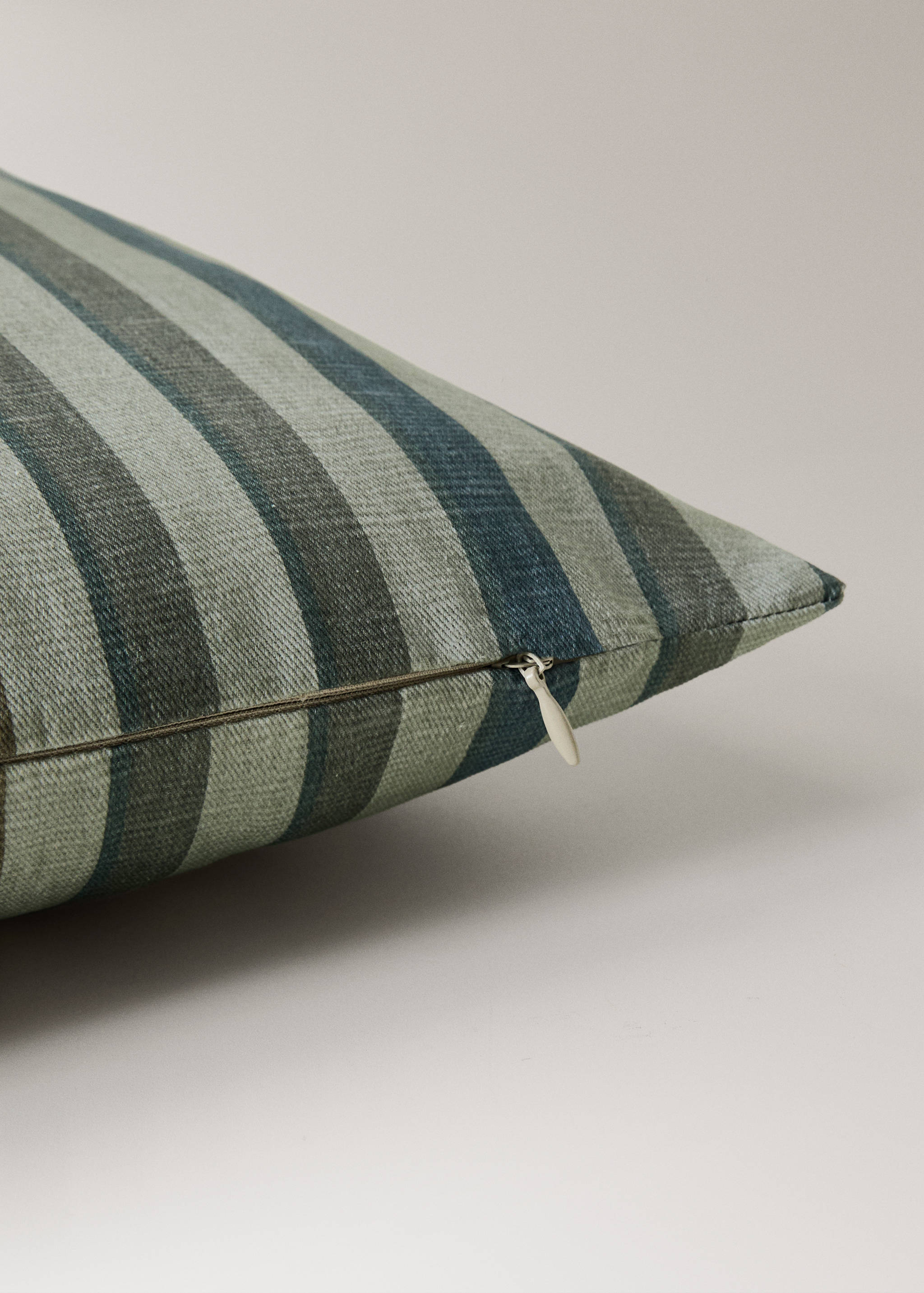 Kuddfodral i bomull med randigt mönster 40x60cm - Detaljer om artikeln 1