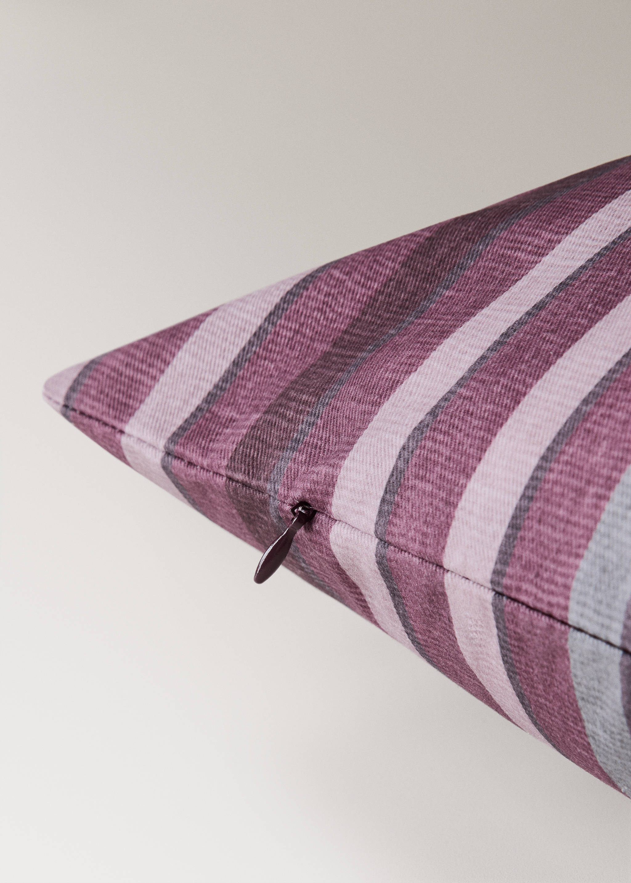 Kuddfodral i bomull med randigt mönster 40x60cm - Detaljer om artikeln 1