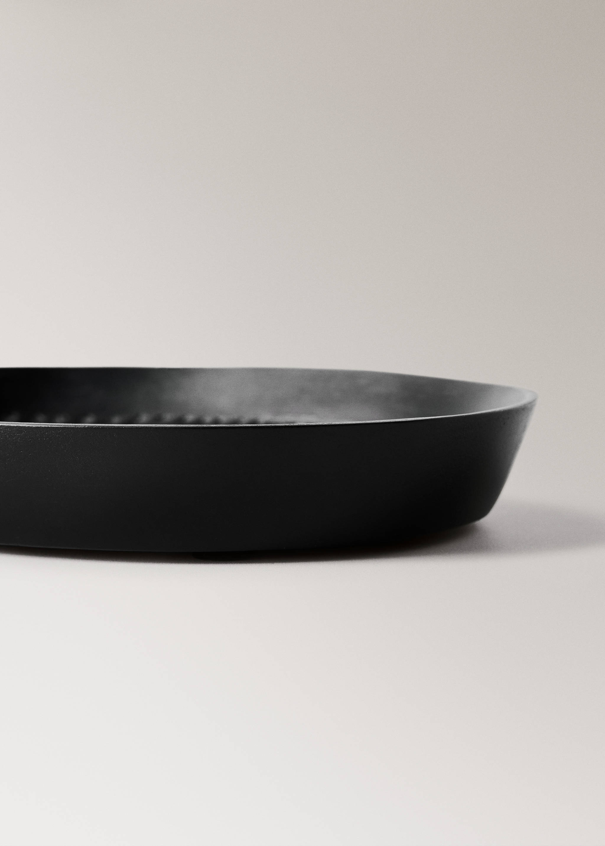 Ξύλινος δίσκος ανάγλυφος μικρός - Λεπτομέρεια του προϊόντος 2