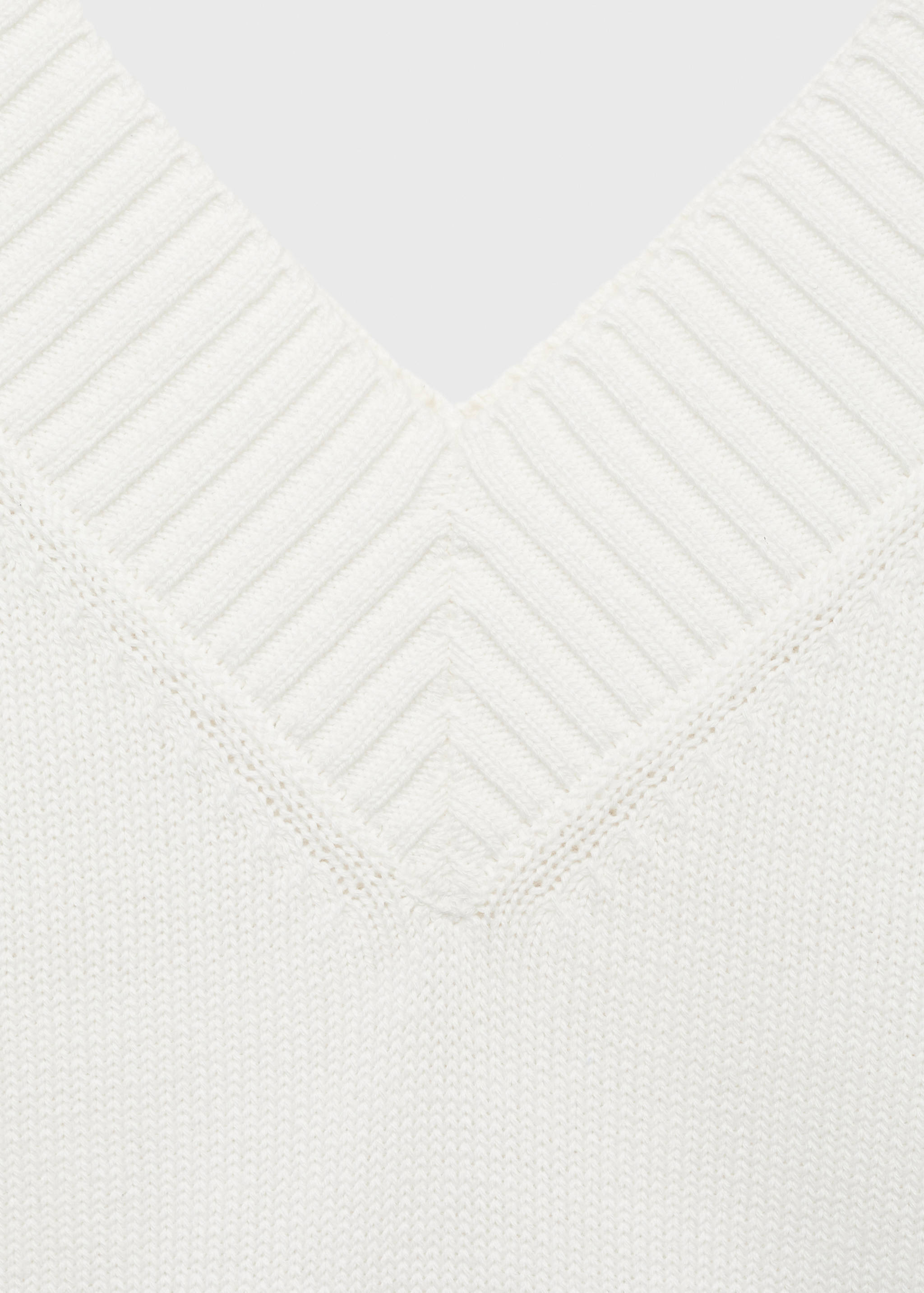 V-neck knit sweater - Details of the article 8