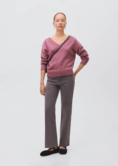 V-neck knit sweater — Cherry 2