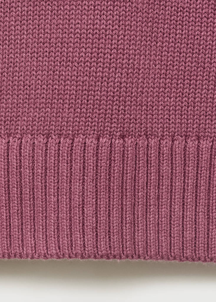 V-neck knit sweater — Cherry