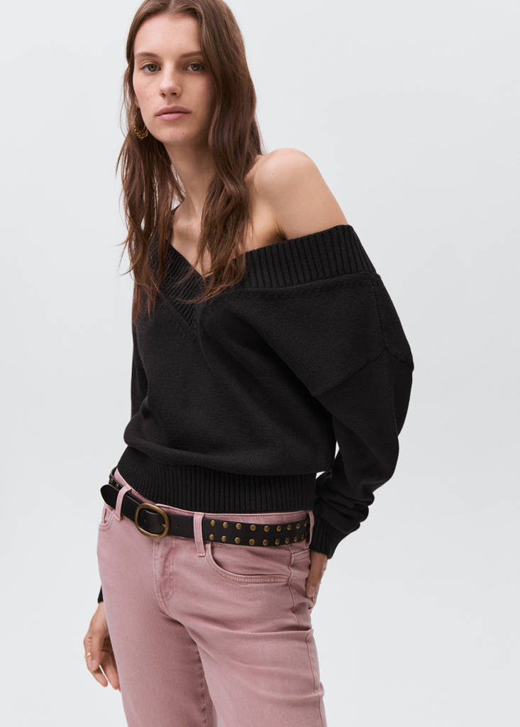 V-neck knit sweater — Black