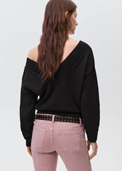 V-neck knit sweater — Black 6