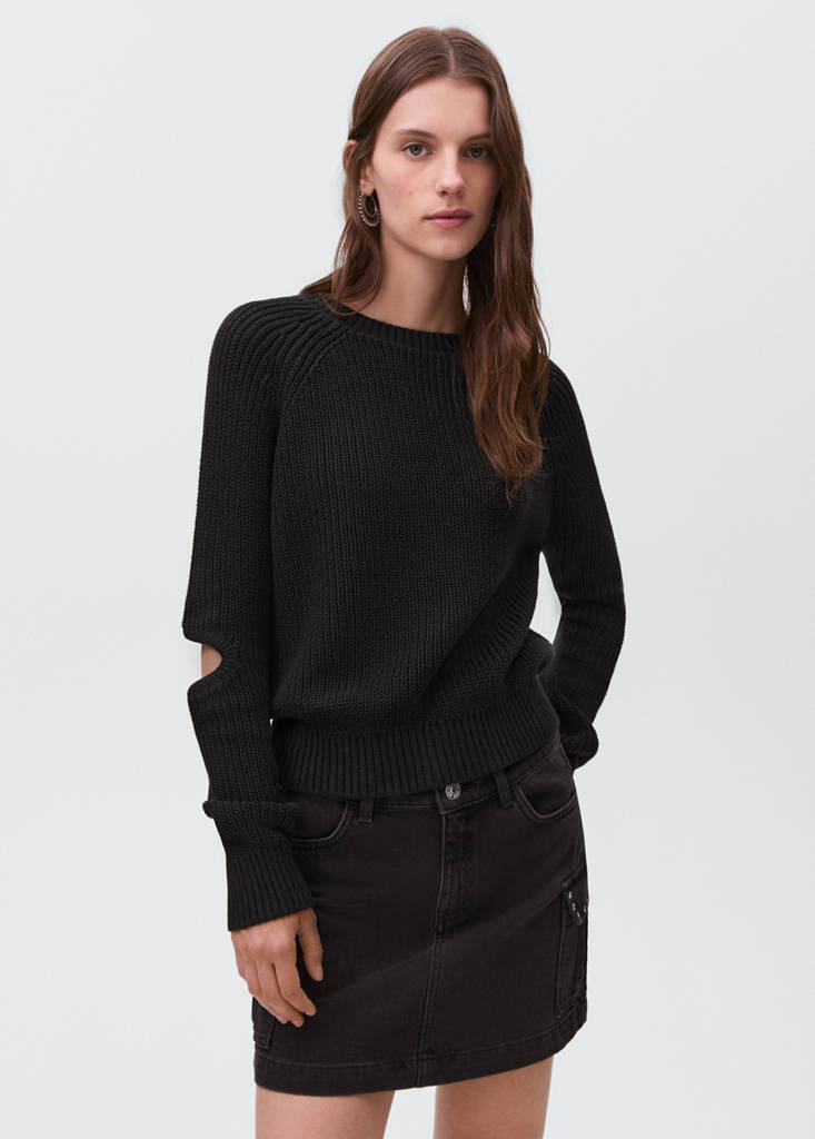 Knitted sweater with openings — Black