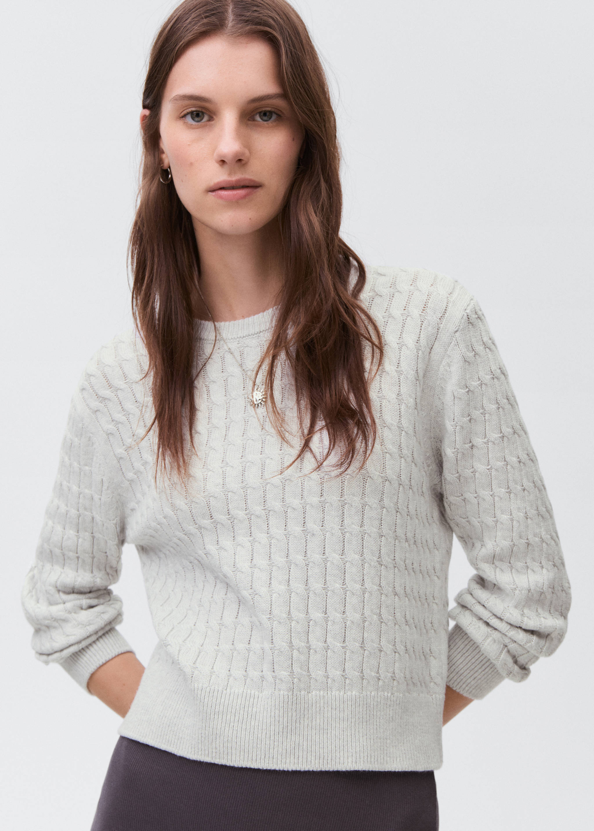 Braided knitted sweater - Medium plane