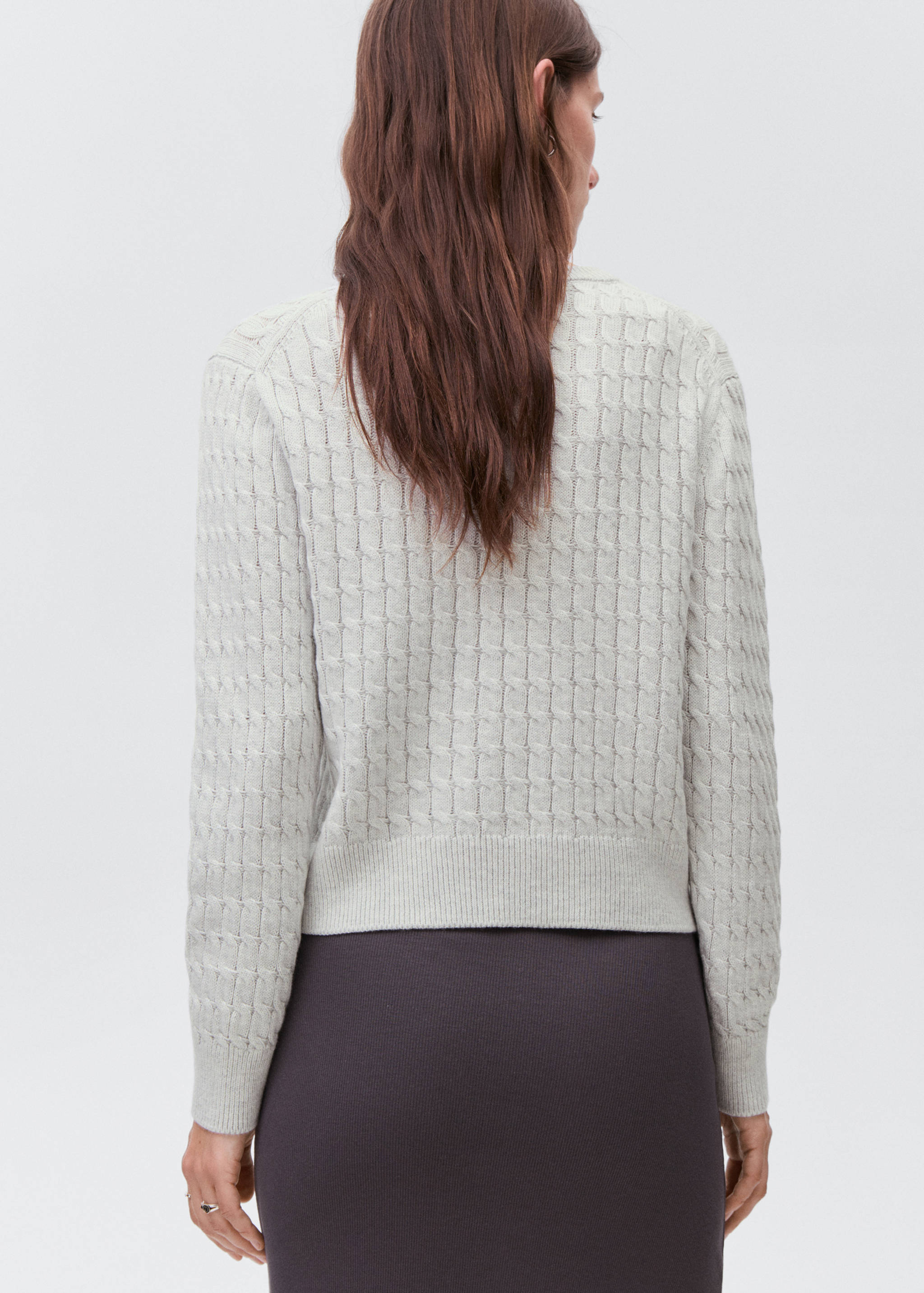 Braided knitted sweater - Reverse of the article