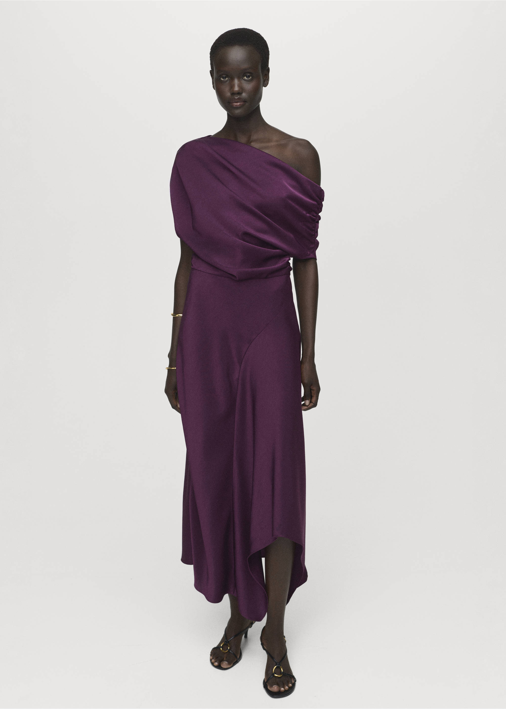 Robe satinée asymétrique - Plan général, Violet. Ref: 17004091-00.
