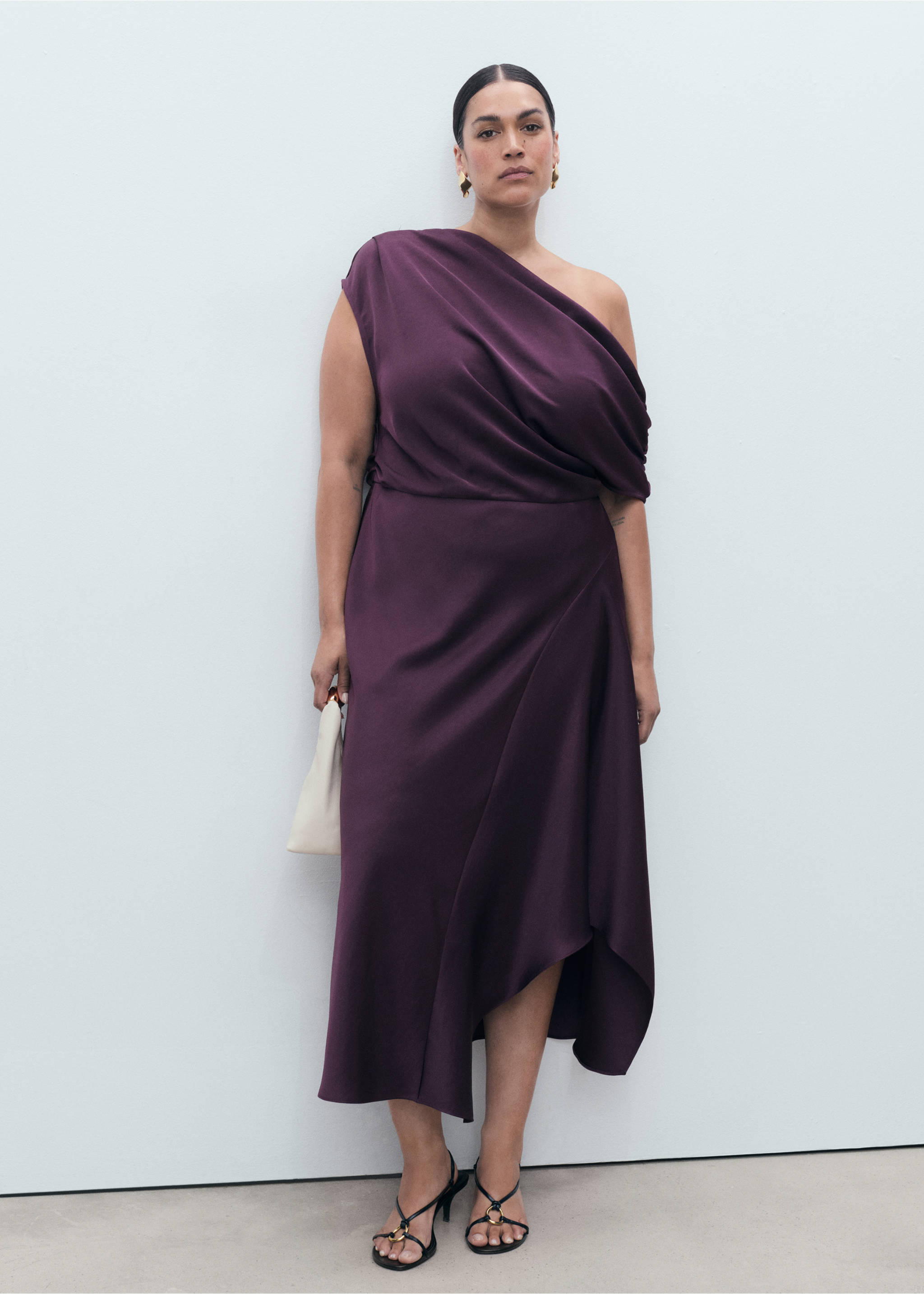 Robe satinée asymétrique - Détail de l'article 3, Violet. Ref: 17004091-00.