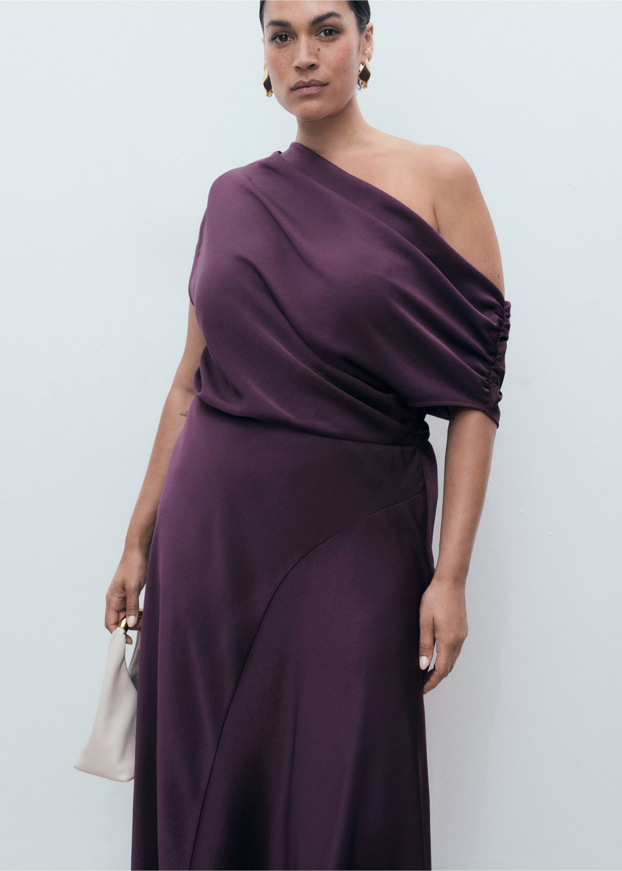Robe satinée asymétrique - Détail de l'article 5, Violet. Ref: 17004091-00.
