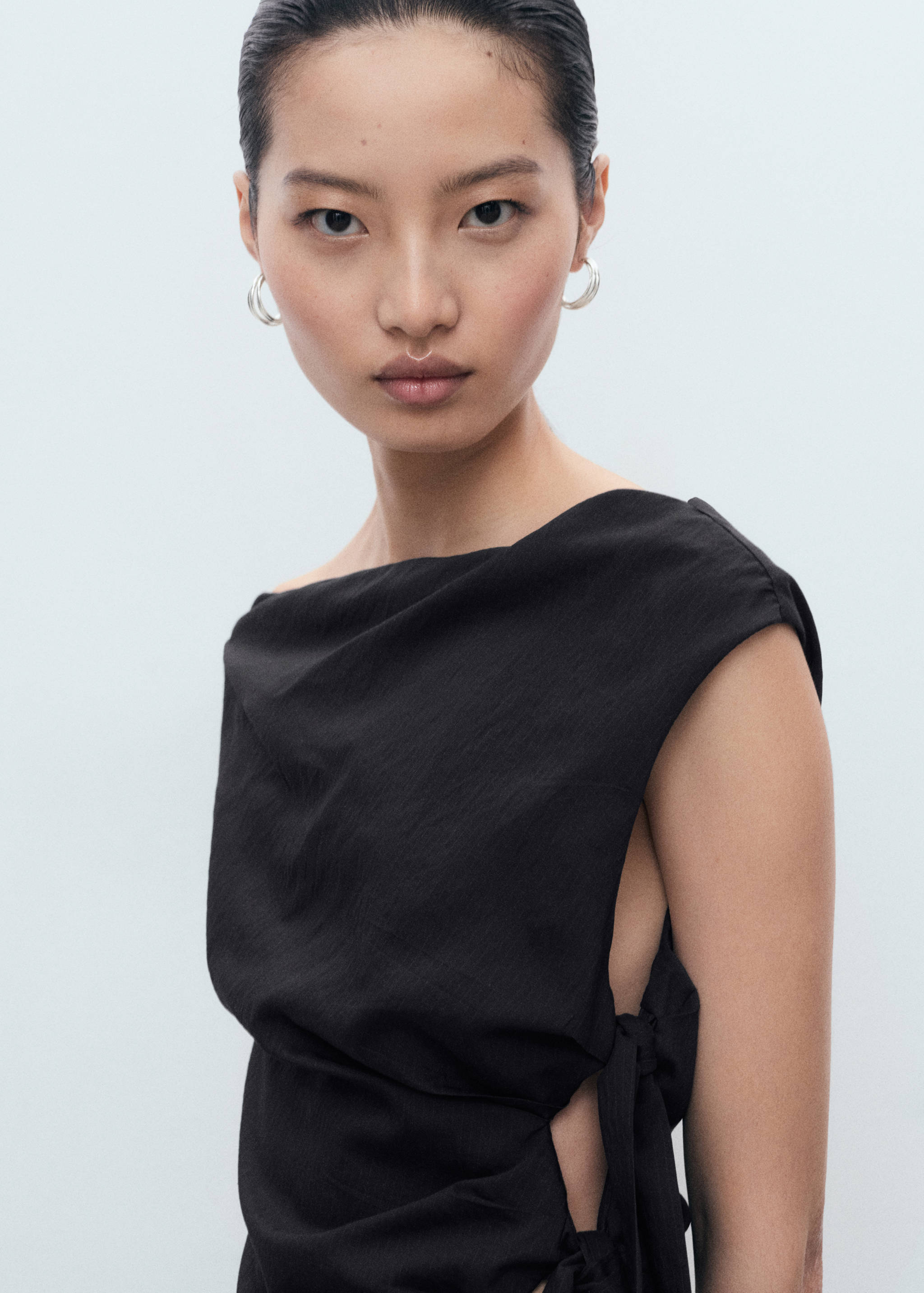 Vestit asimètric nusos - Detall de l'article 1