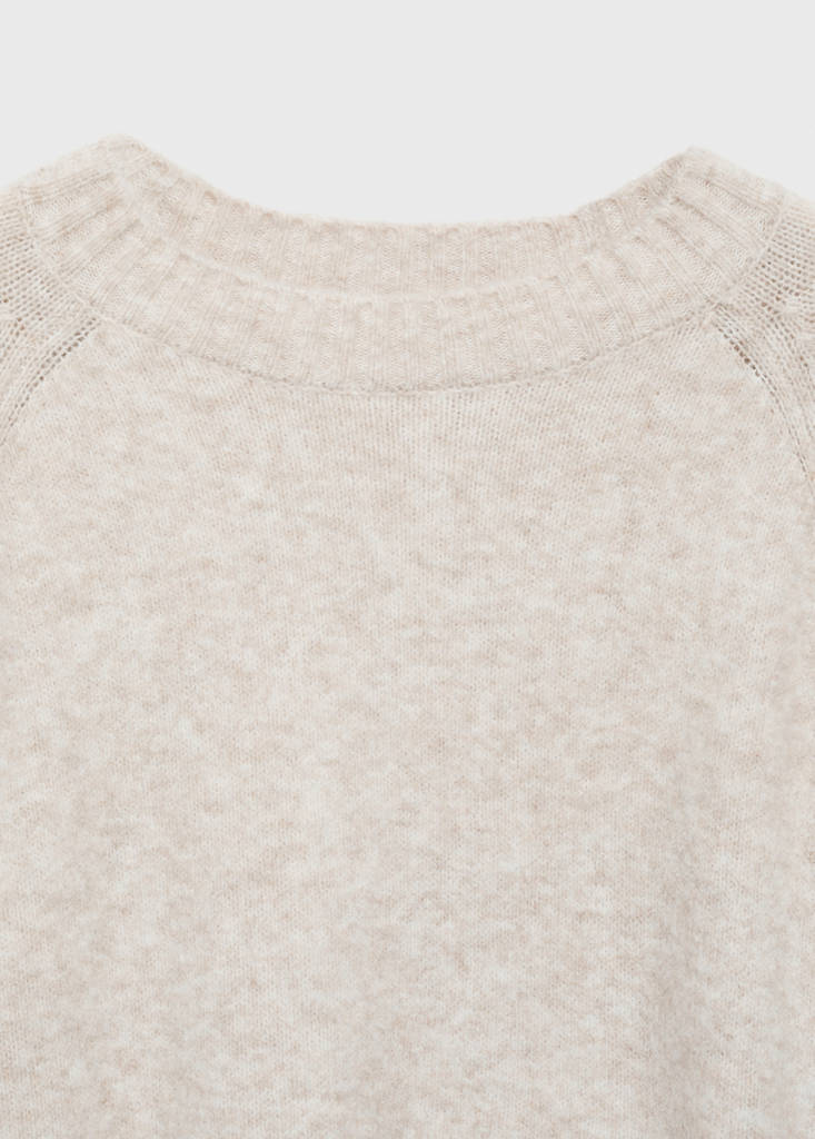 Round-neck knitted sweater — Beige