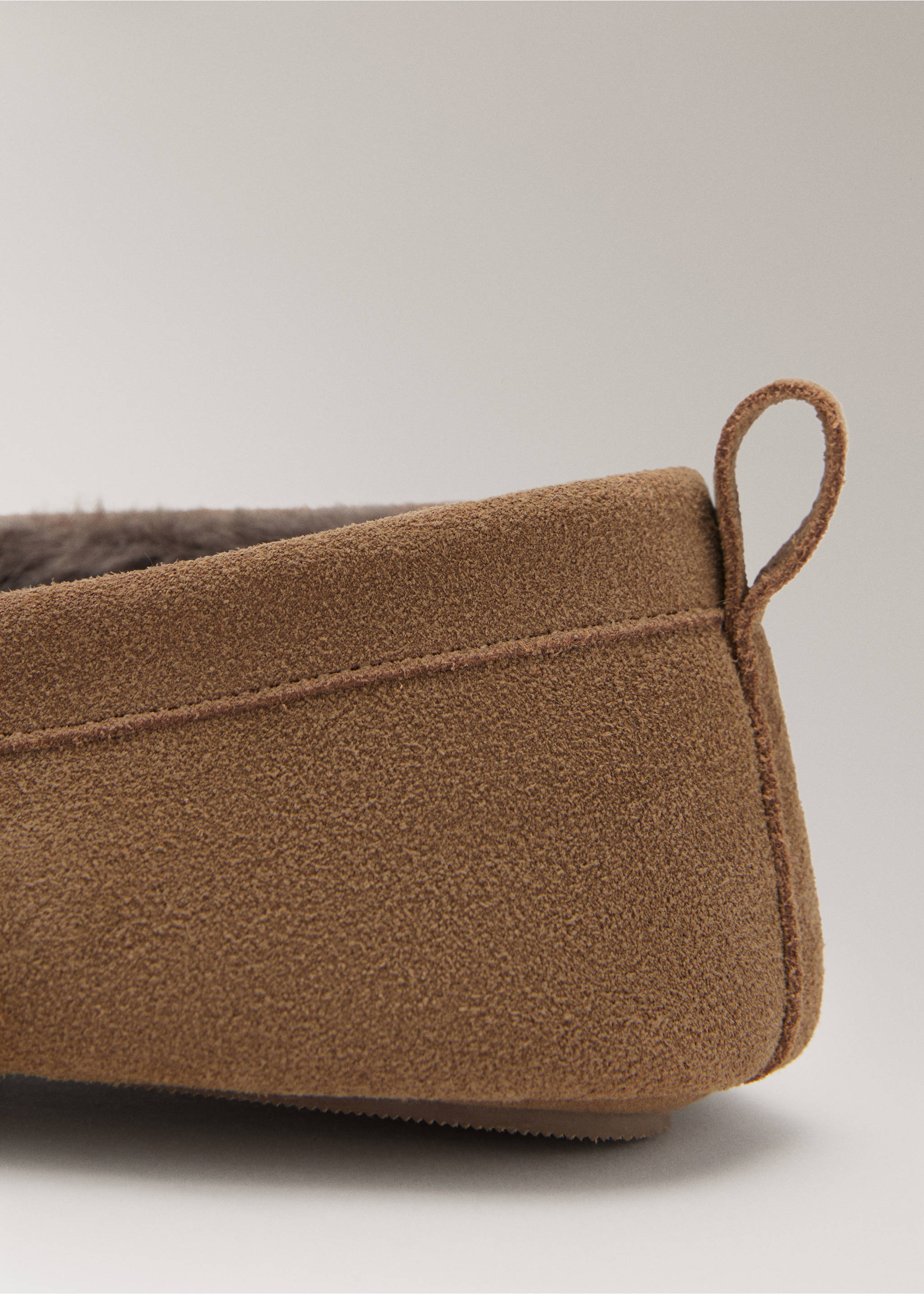 Leather moccasins with fur lining - Details of the article 2, Brown. Ref: 17004112-00.