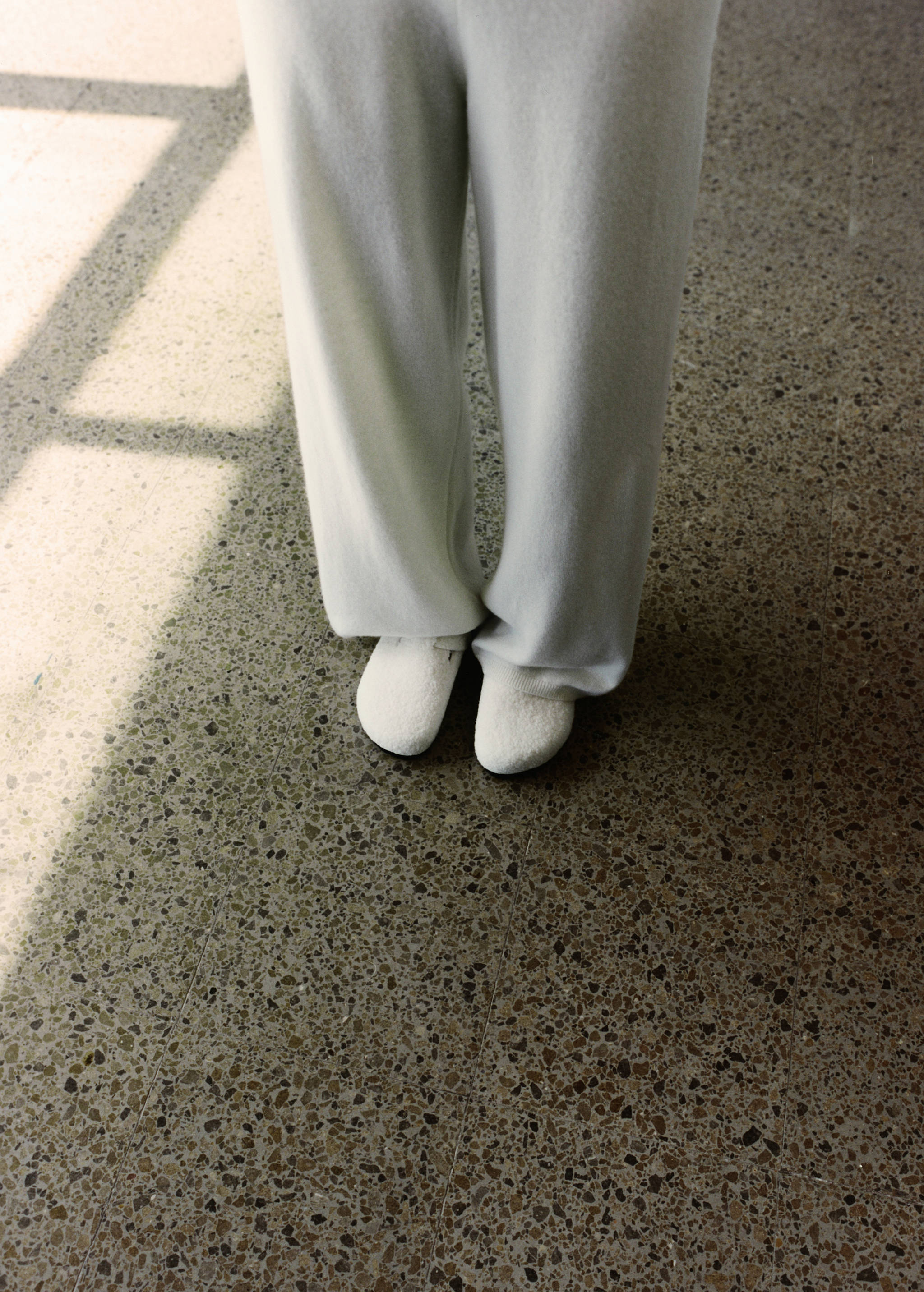 Faux-shearling clogs - Details of the article 7