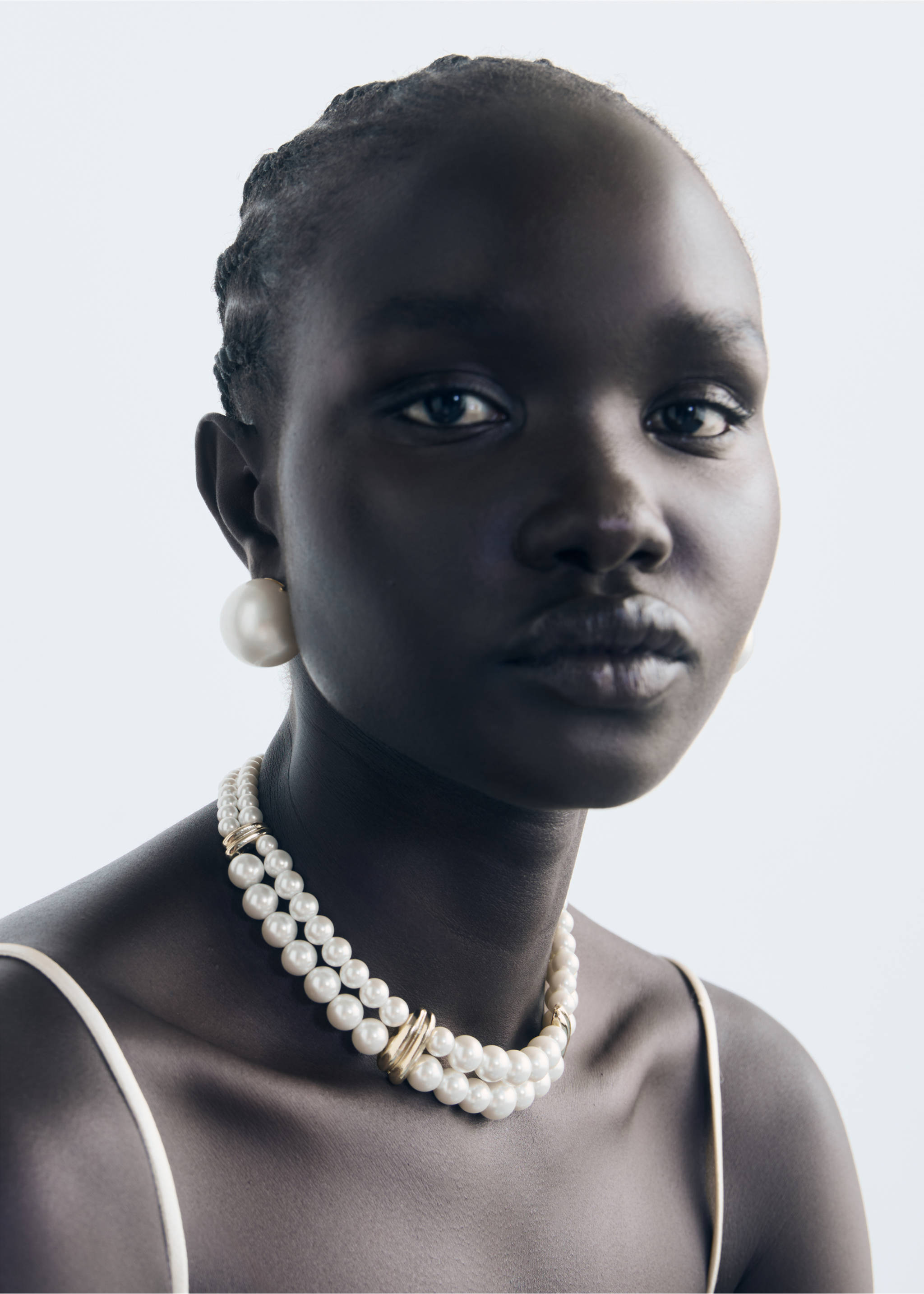 Collier ras du cou verre combiné - Détail de l'article 9, Blanc. Ref: 17004135-00.