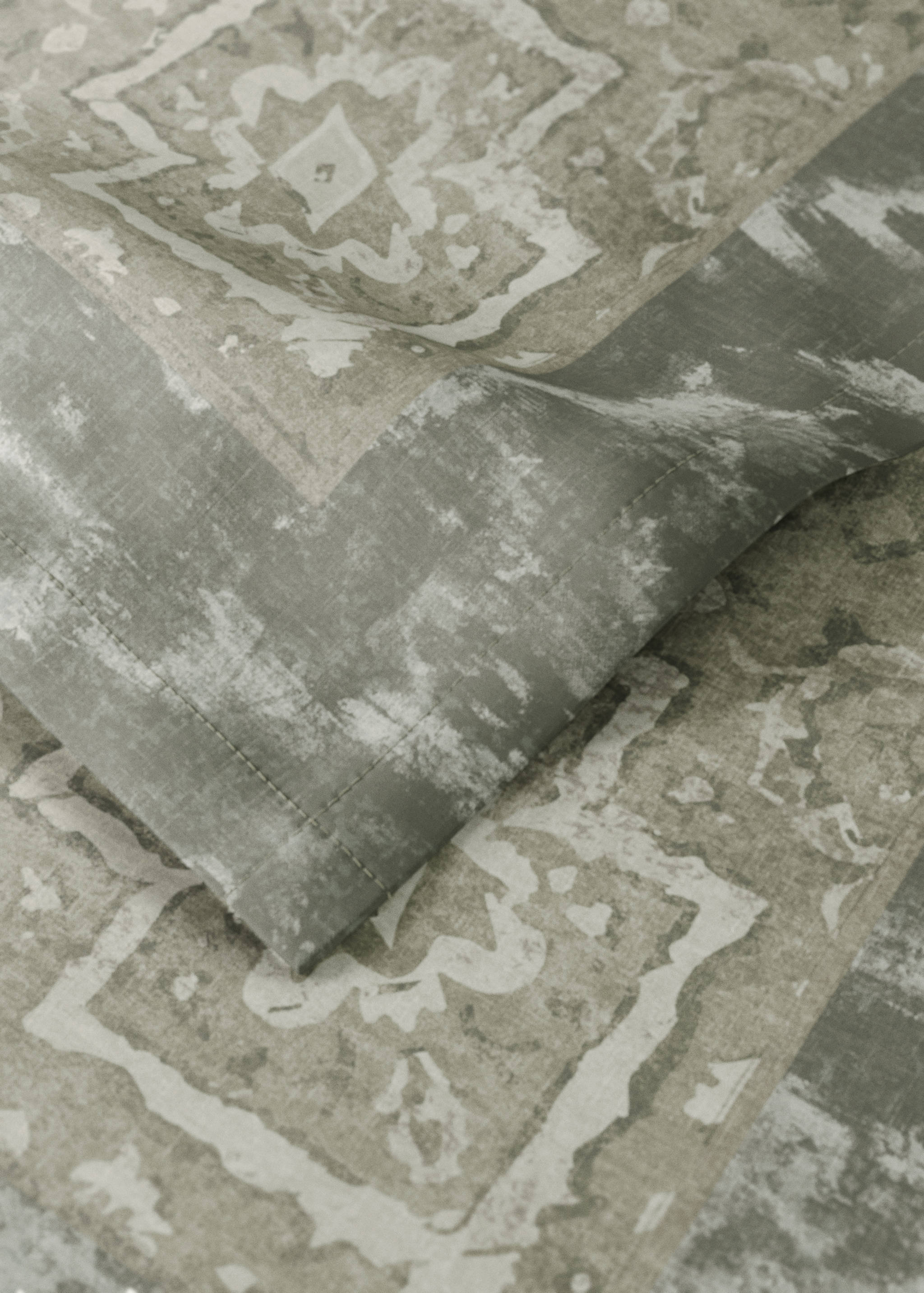 Damask-print cotton tablecloth for 8 to 10 diners - Details of the article 1