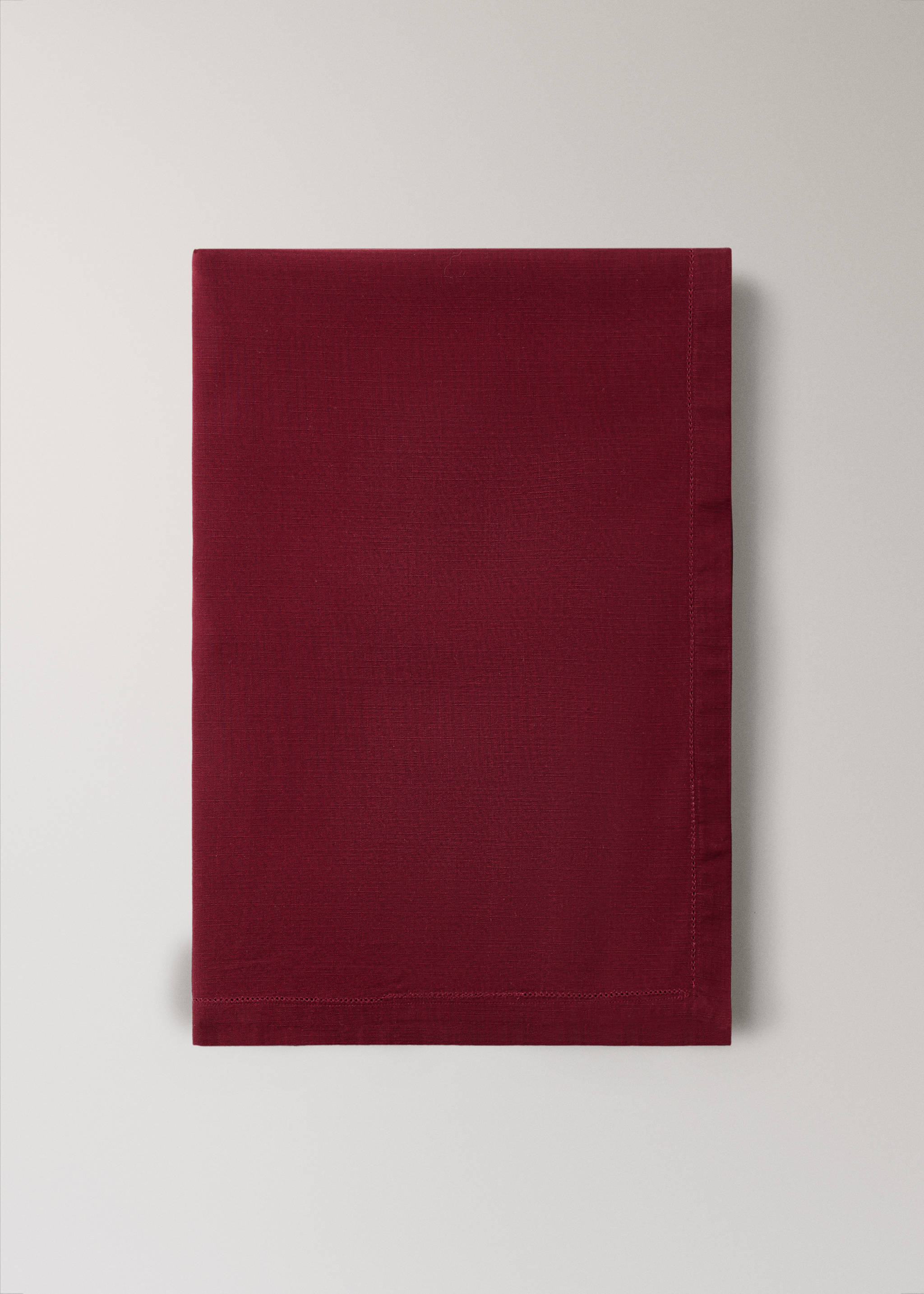 Cotton hemstitched tablecloth for 8 to 10 diners - Details of the article 3