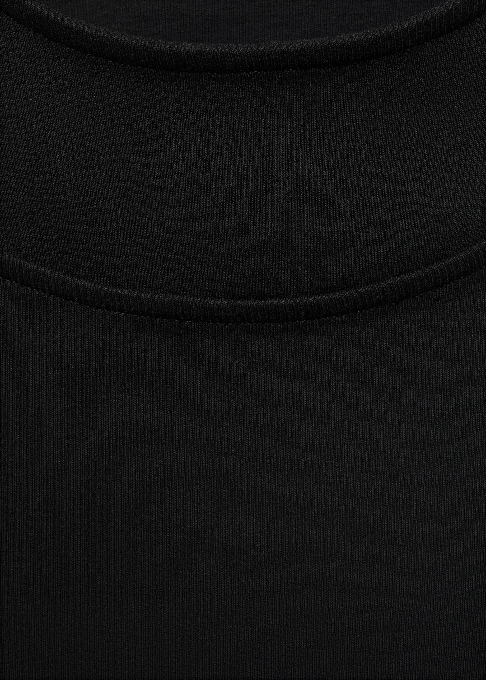 T-shirt maille côtelée à découpe - Détail de l'article 8