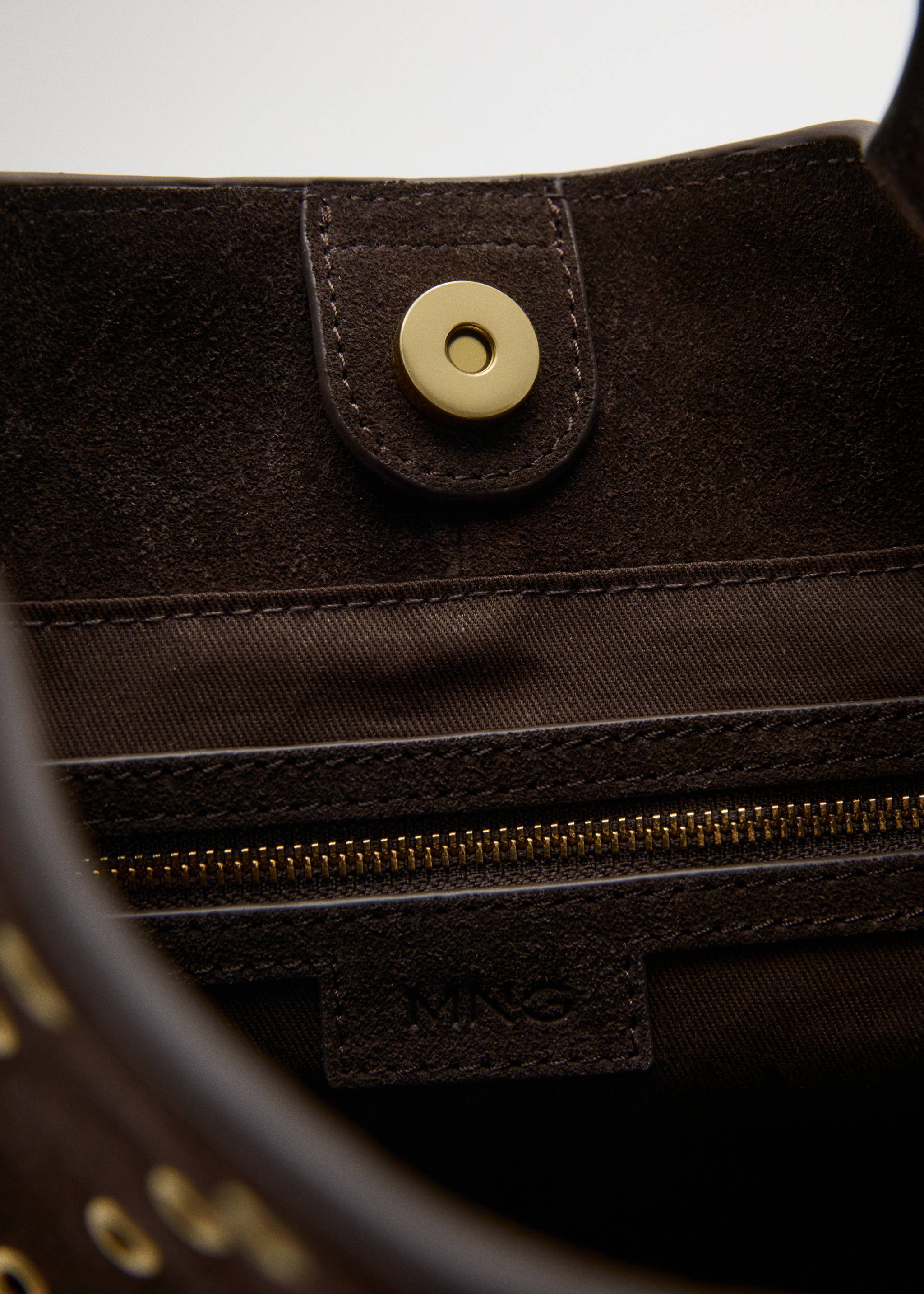 Suede shopper bag with eyelets - Details of the article 2