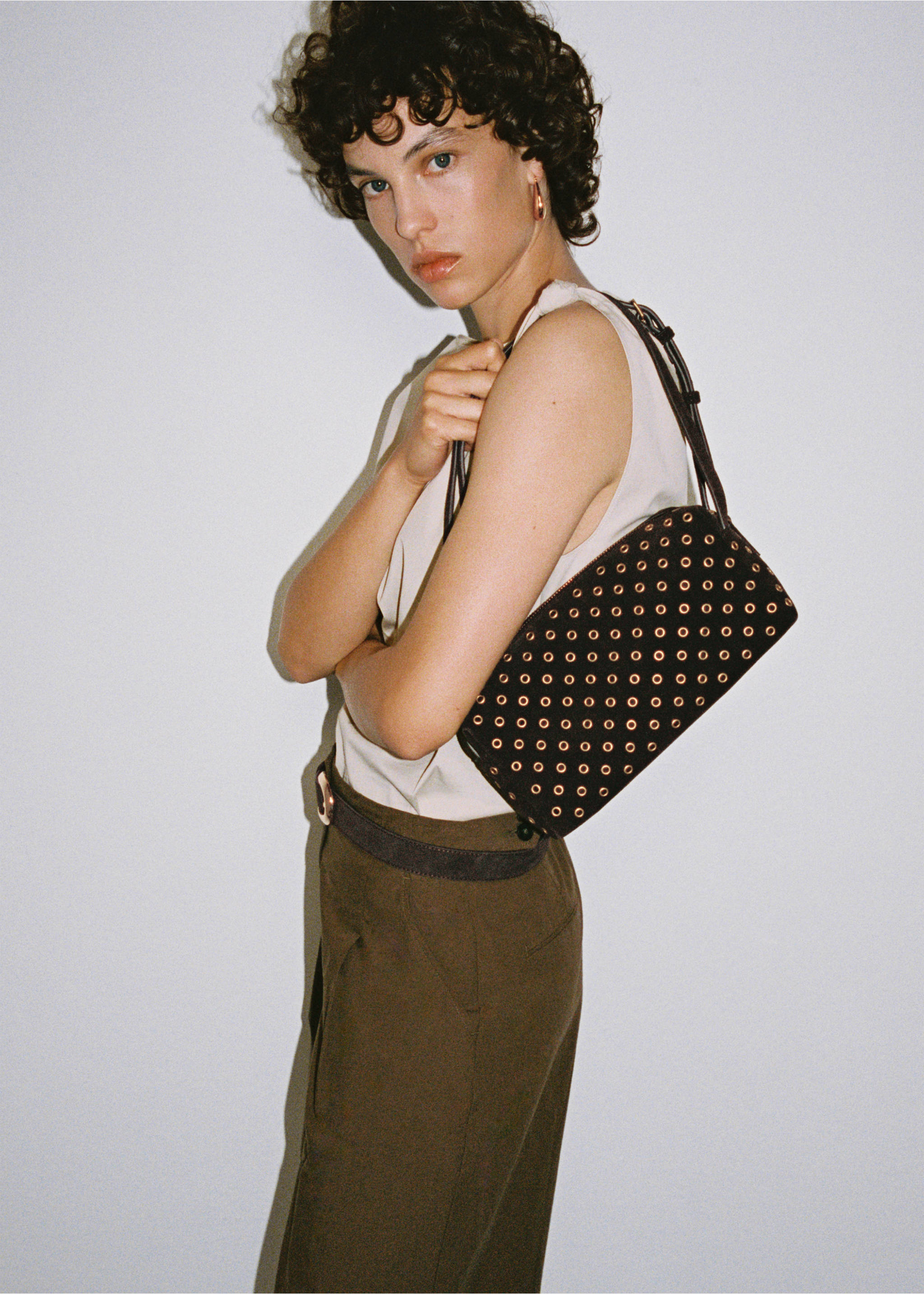 Suede shoulder bag with eyelets - General plane, Chocolate. Ref: 17004445-00.