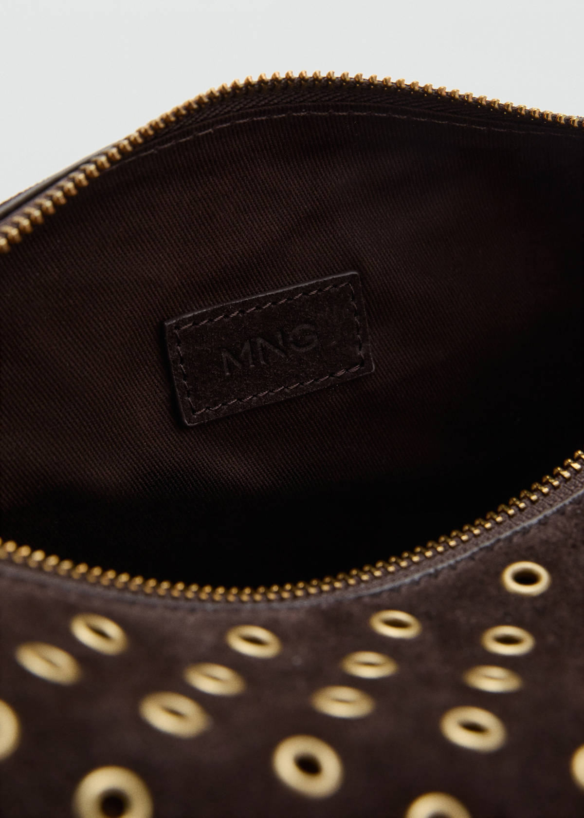 Suede shoulder bag with eyelets — Chocolate
