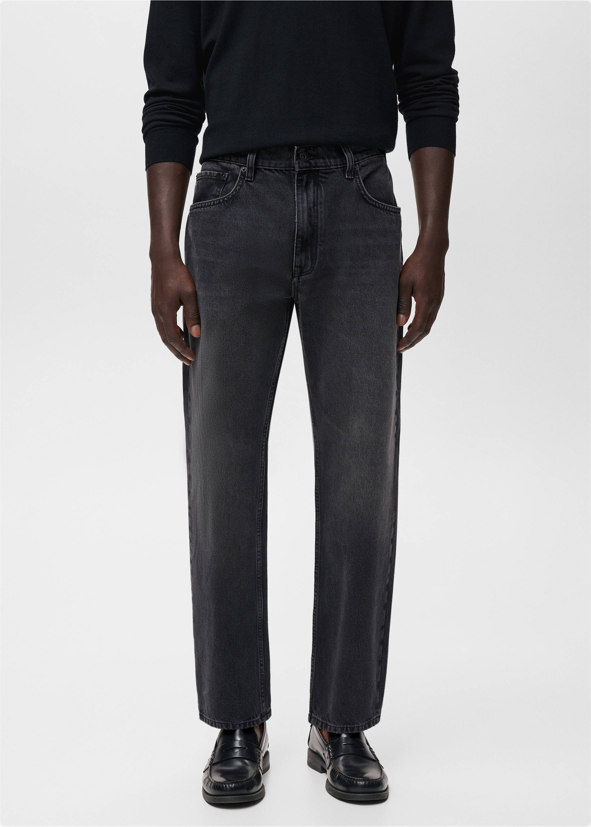Jean Moby straight-fit délavé foncé - Plan moyen, Gris. Ref: 17005153-00.