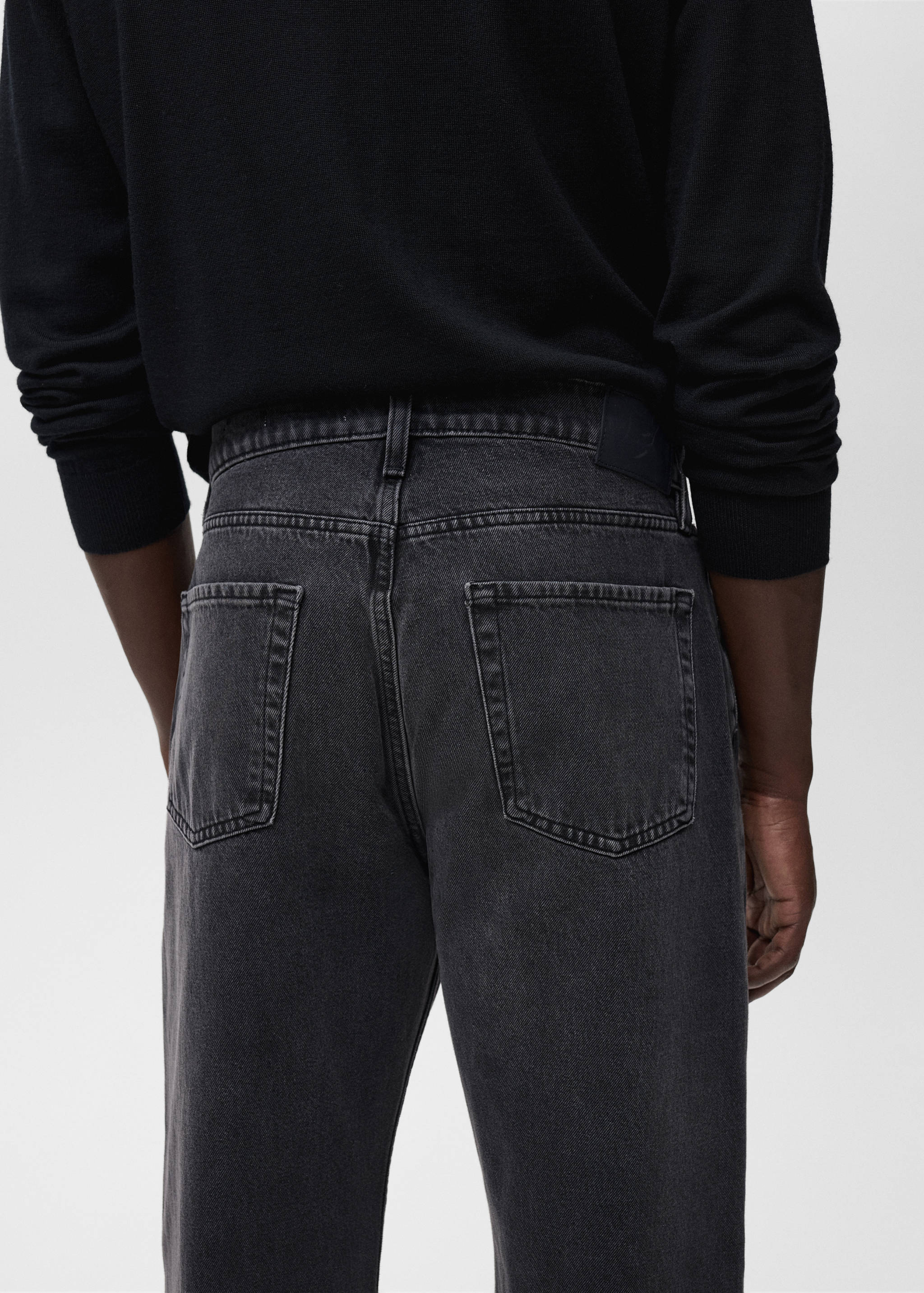 Straight Fit-Jeans Moby mit dunkler Waschung - Detail des Artikels 6