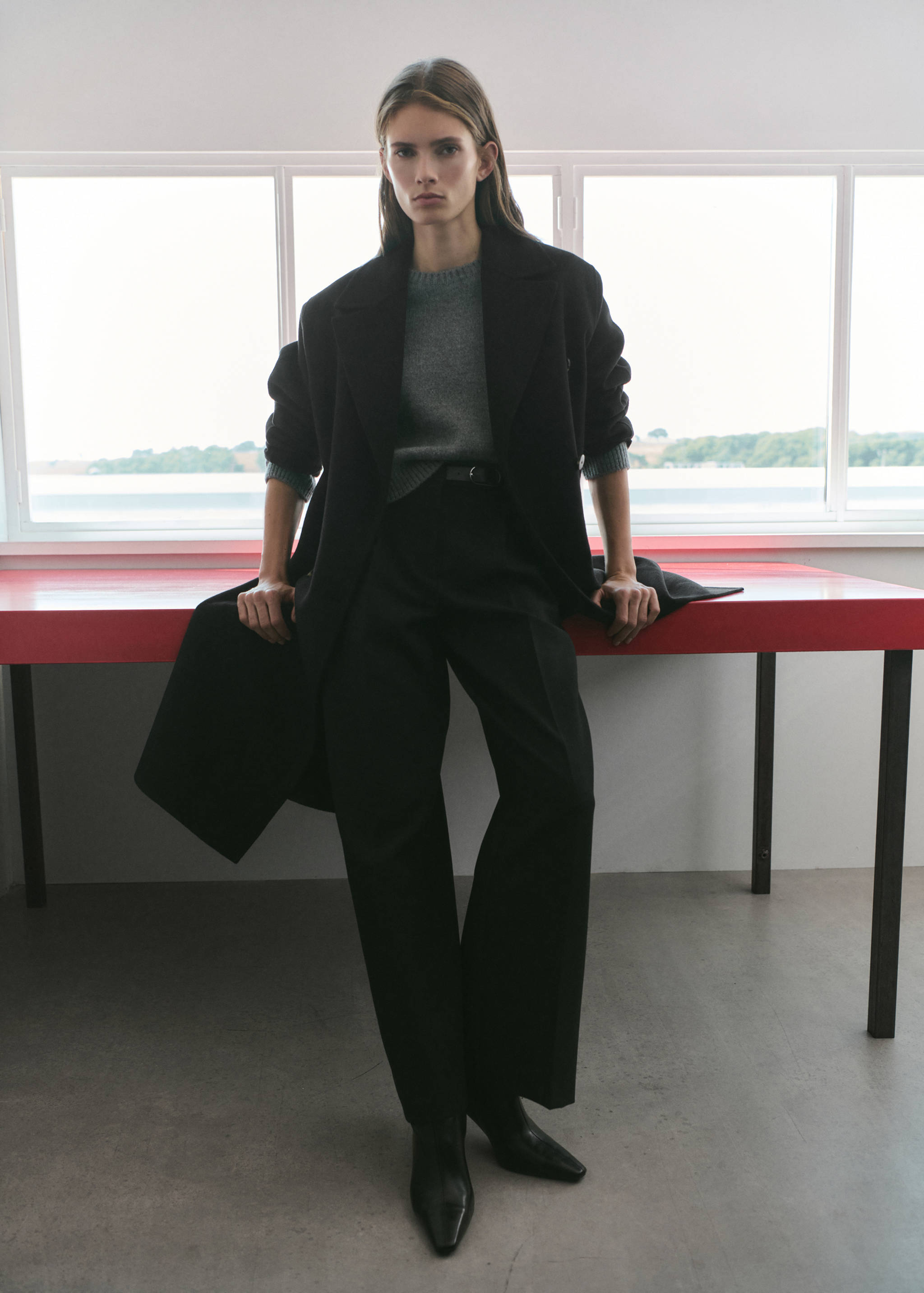 Handmade oversized wool coat - General plane