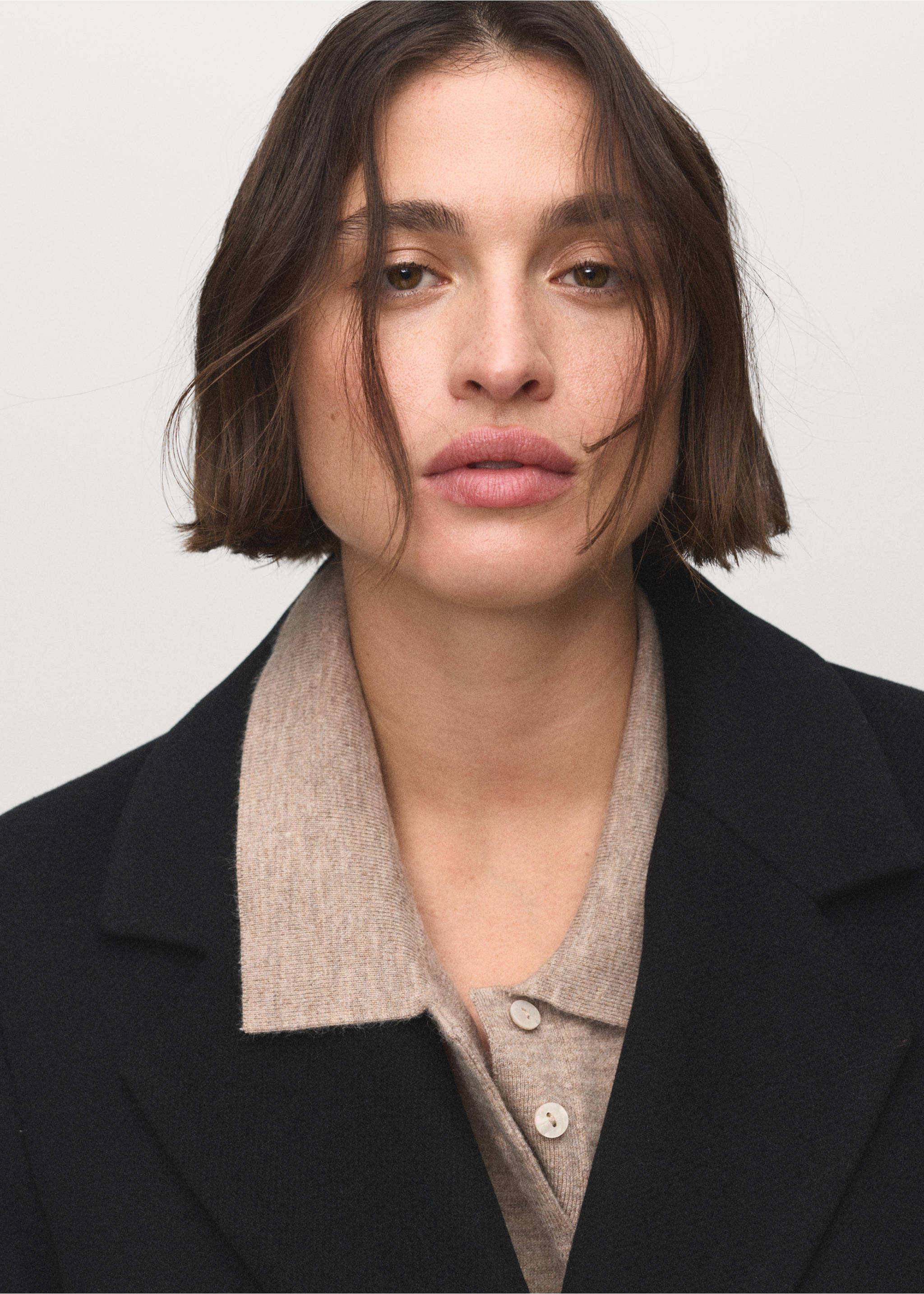 Double-breasted wool coat - Details of the article 4, Black. Ref: 17005797-00.