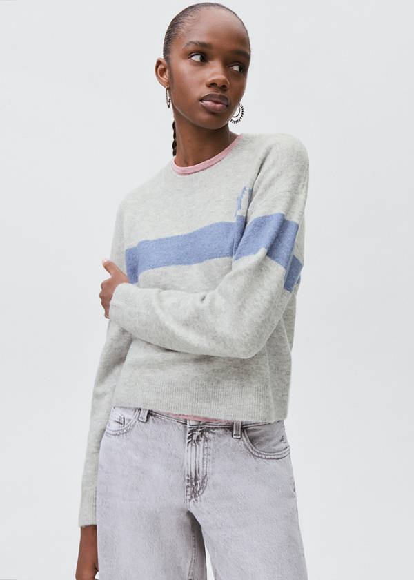 Knit embroidered sweater — Medium Heather Grey