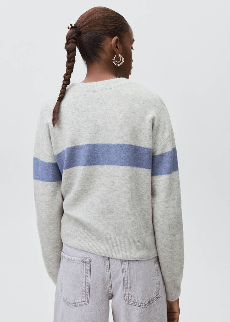 Knit embroidered sweater — Medium Heather Grey