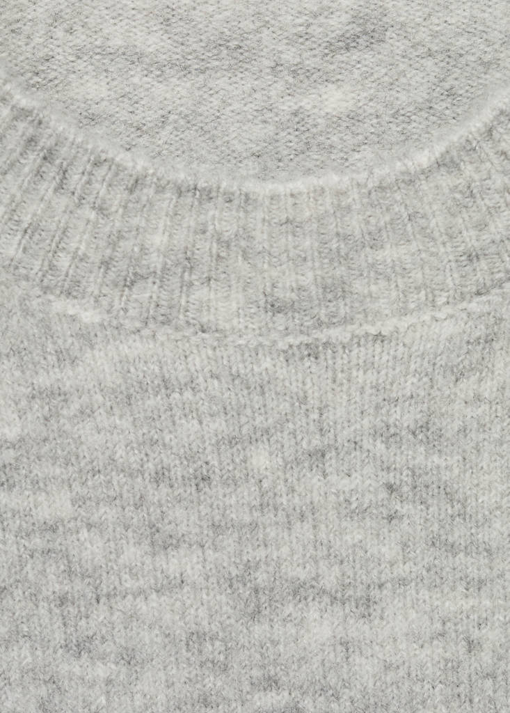 Knit embroidered sweater — Medium Heather Grey