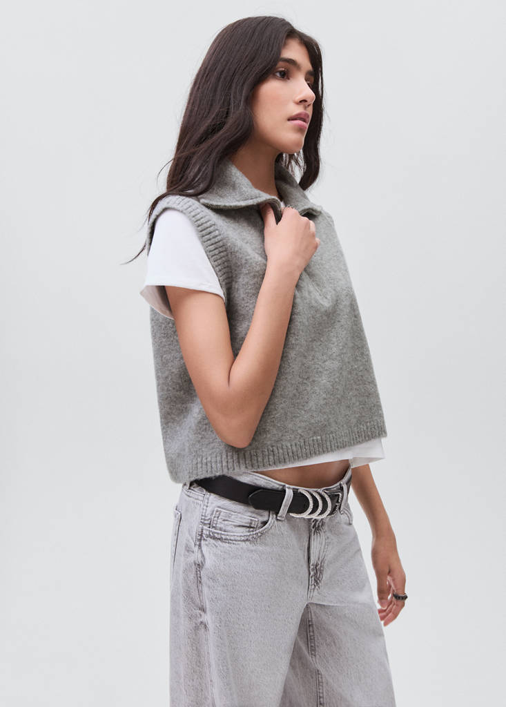 Perkins-neck knitted waistcoat — Medium Heather Grey