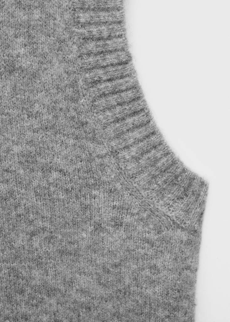 Perkins-neck knitted waistcoat — Medium Heather Grey