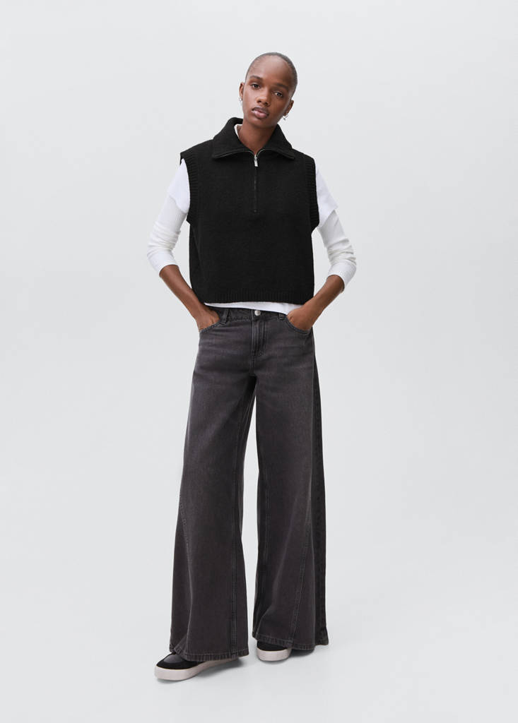 Perkins-neck knitted waistcoat — Black