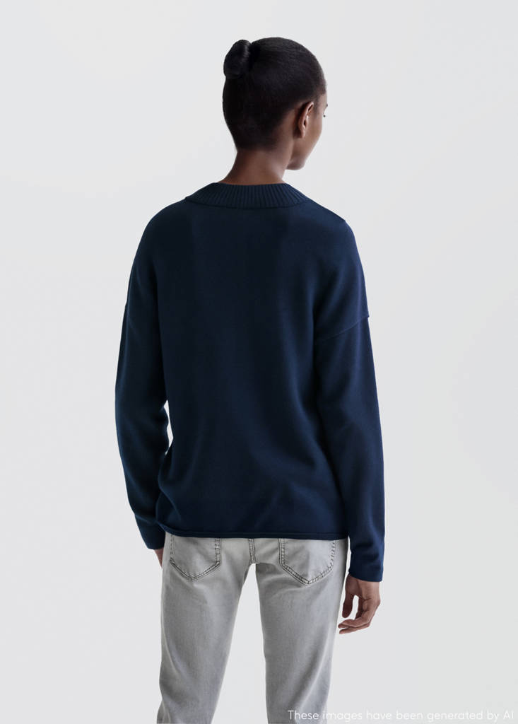 V-neck knit sweater — Navy