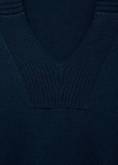 V-neck knit sweater — Navy 4