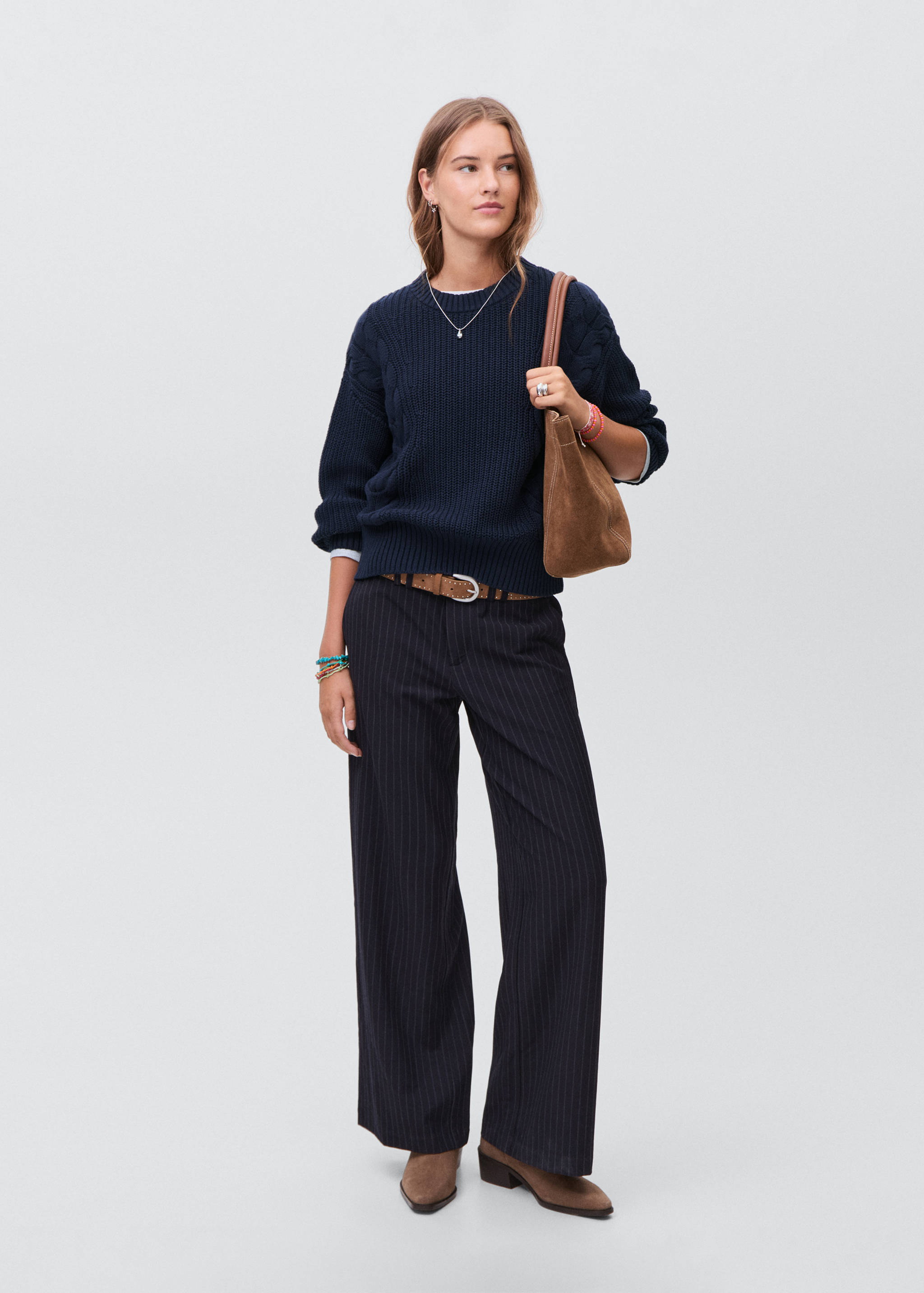 Braided knitted sweater - General plane