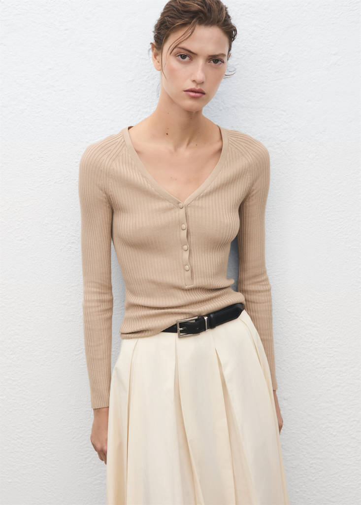 V-neck ribbed knit sweater — Light/Pastel Grey