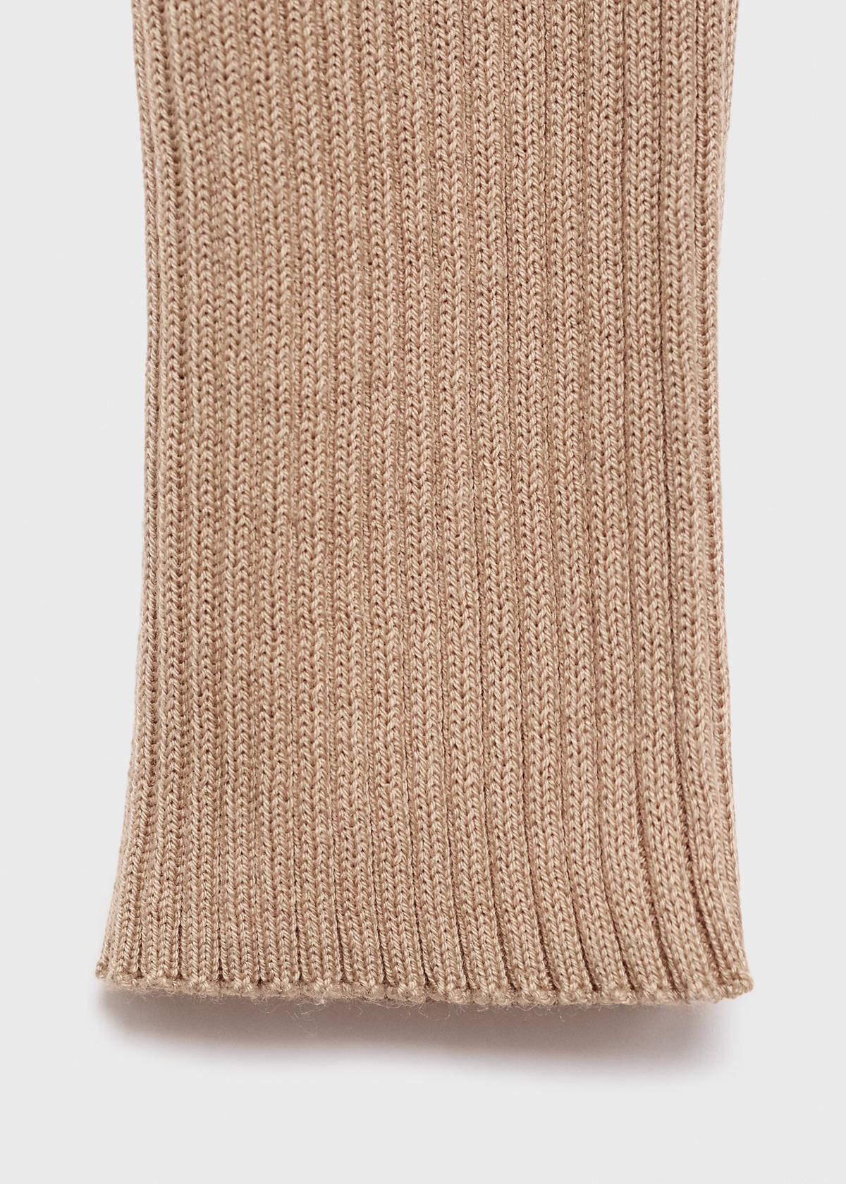 V-neck ribbed knit sweater — Light/Pastel Grey