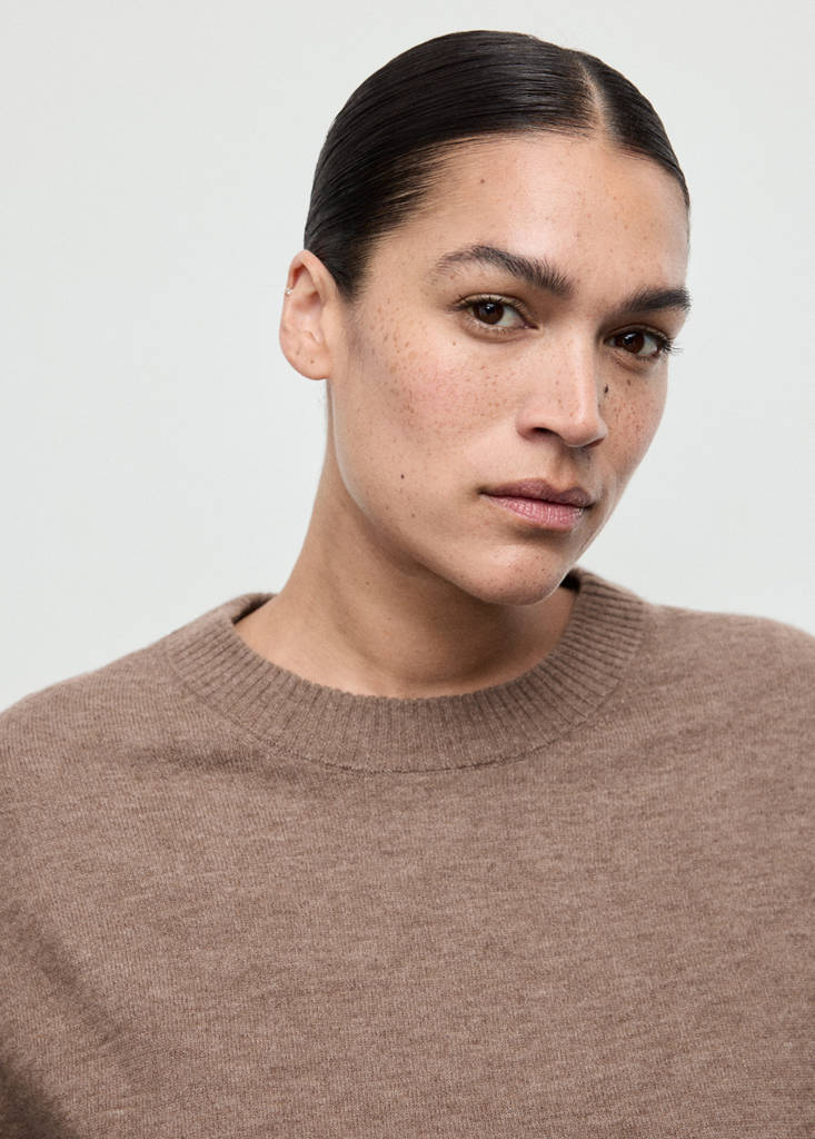 Oversized sweater with ribbed trim — Medium Brown