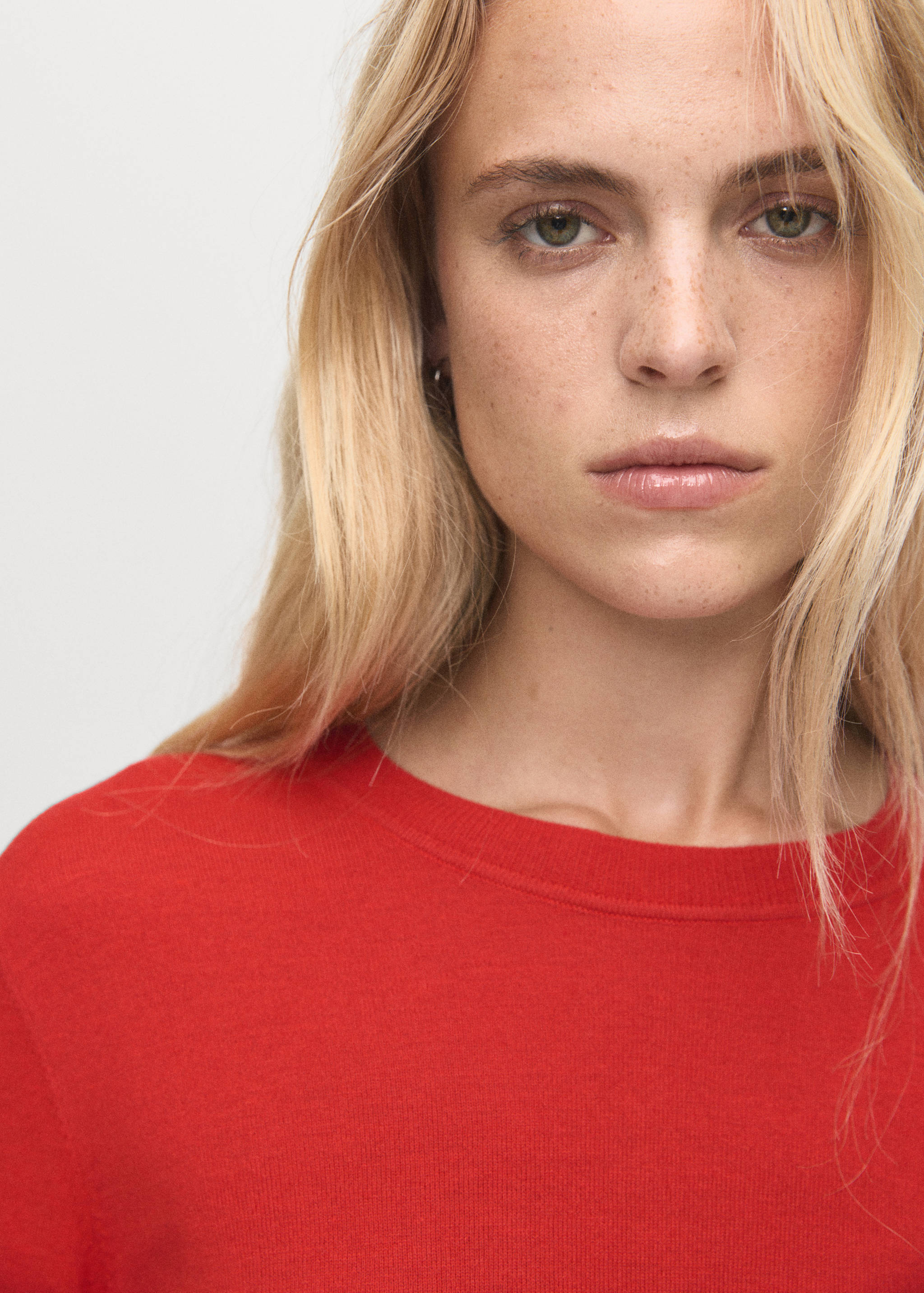 Fine-knit crew-neck sweater - Details of the article 1