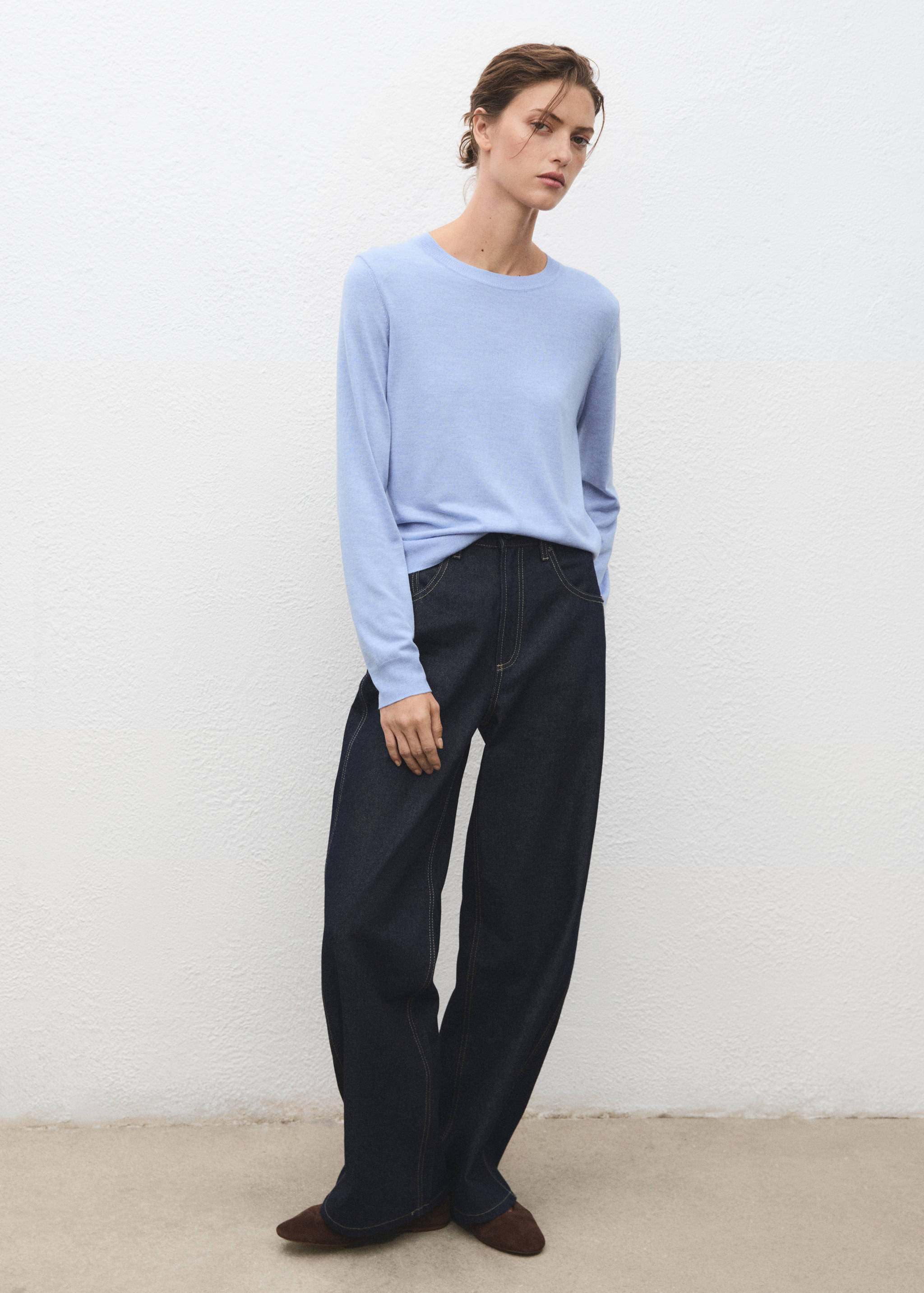 Fine-knit crew-neck sweater - General plane