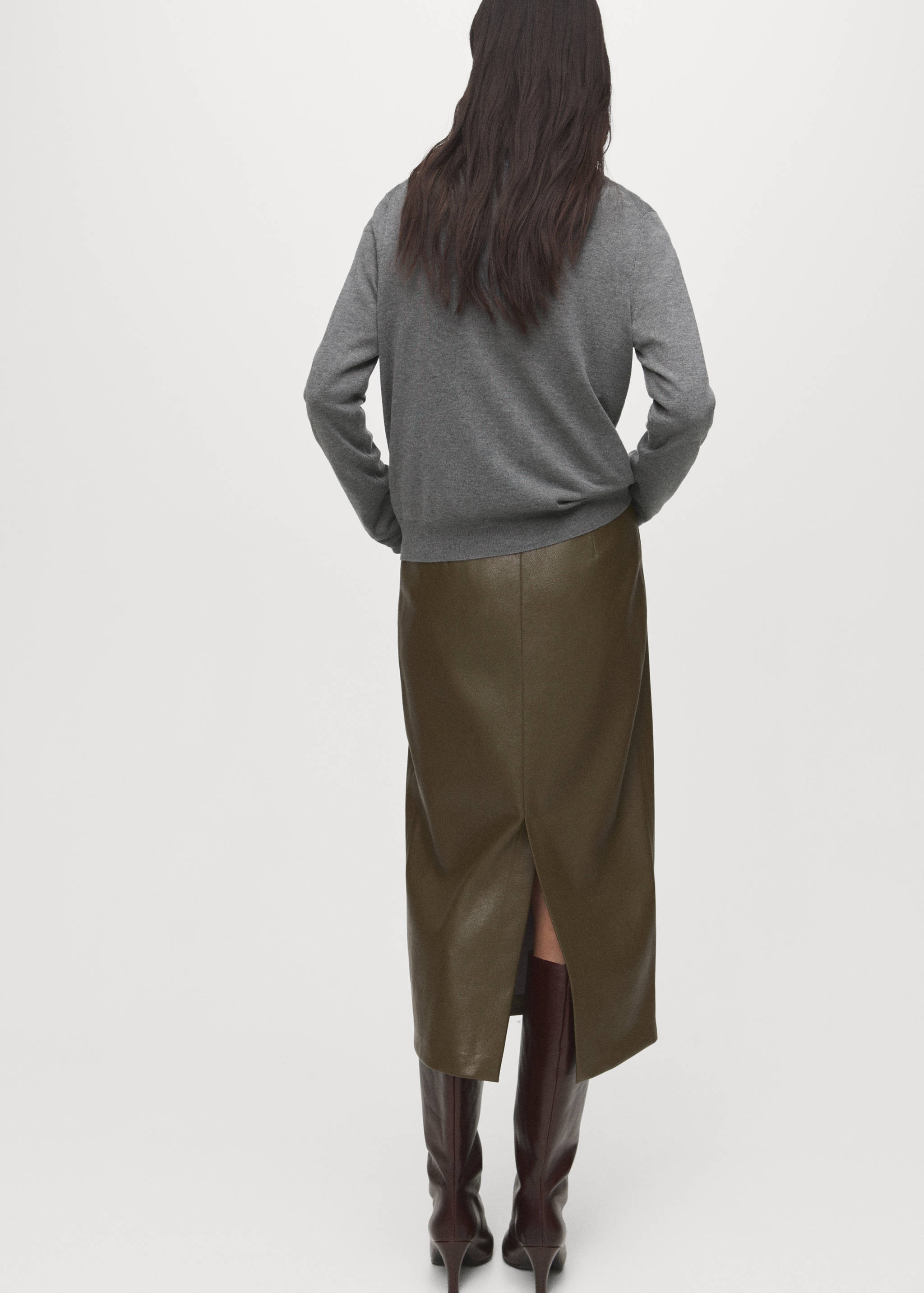 Fine-knit crew-neck sweater - Reverse of the article