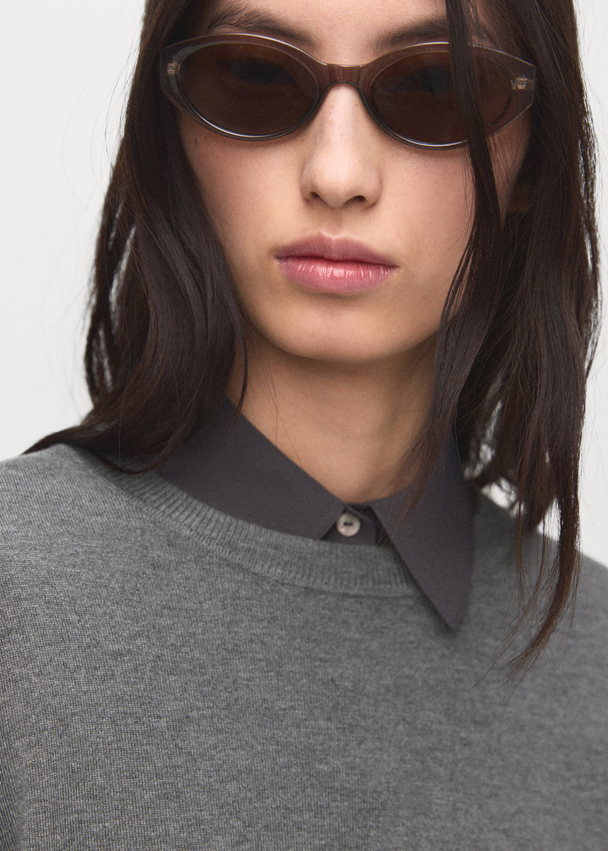 Fine-knit crew-neck sweater - Details of the article 1