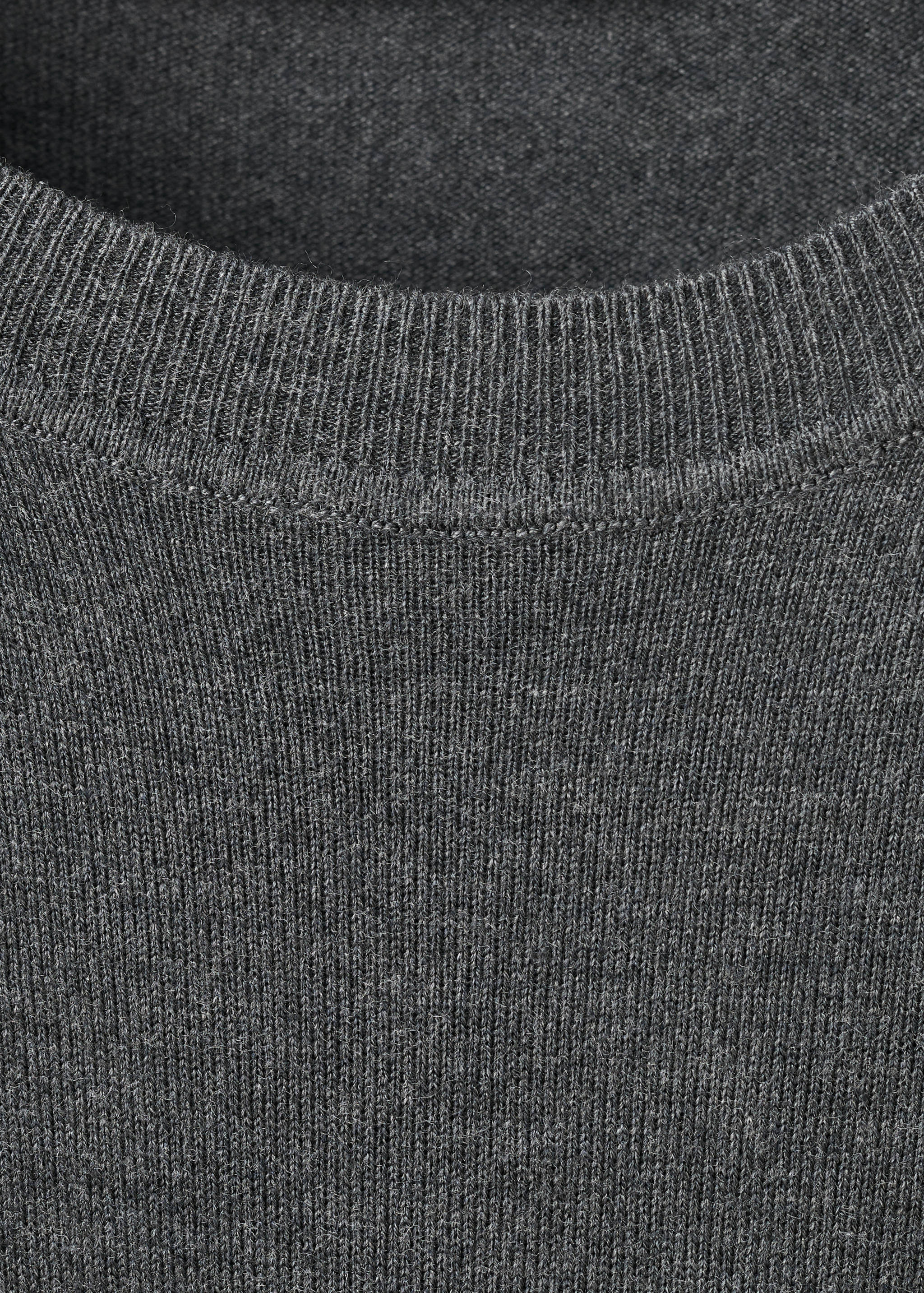 Fine-knit crew-neck sweater - Details of the article 8